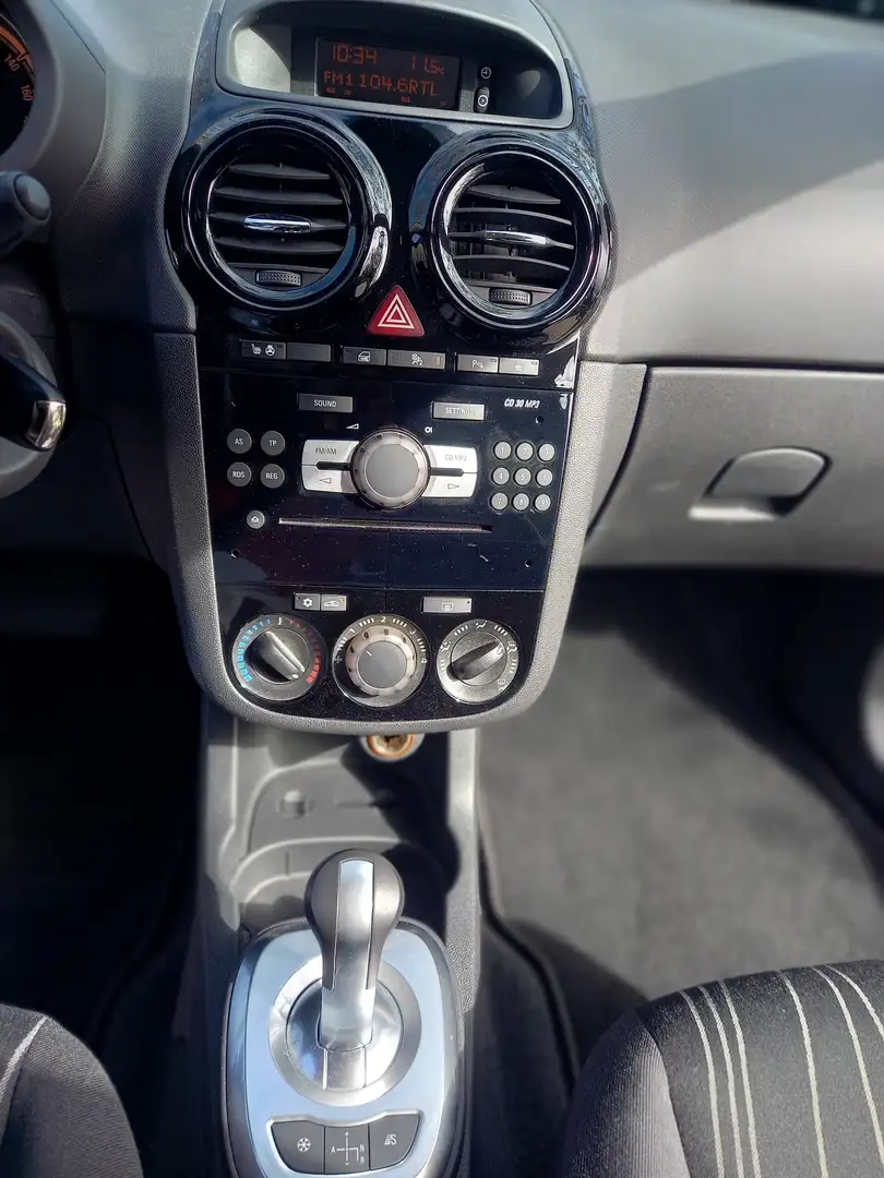 Opel Corsa 1,2  Eco Flex TWINPORT Automatik - 2