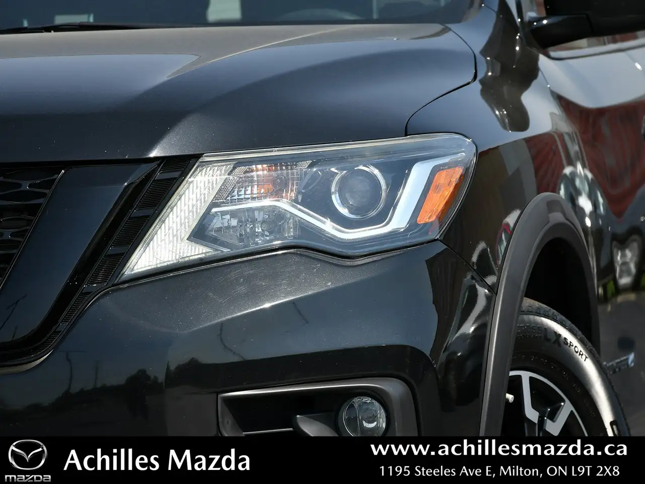 Nissan Pathfinder photo Nissan Pathfinder