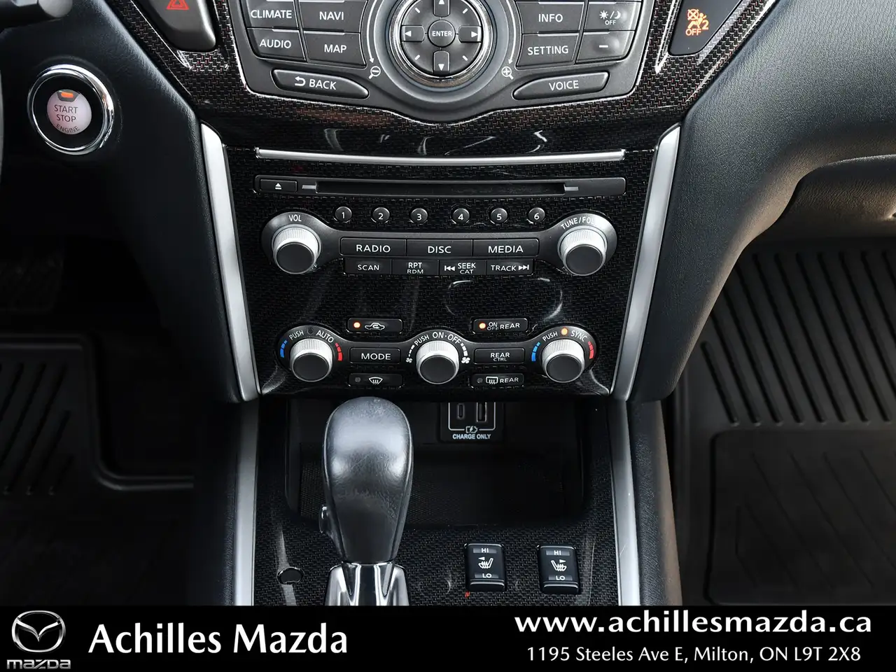 Nissan Pathfinder photo Nissan Pathfinder