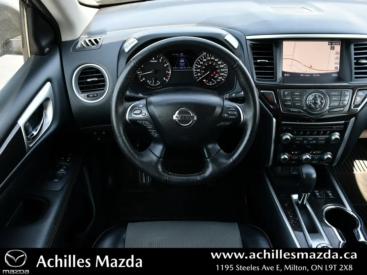 Nissan Pathfinder photo Nissan Pathfinder