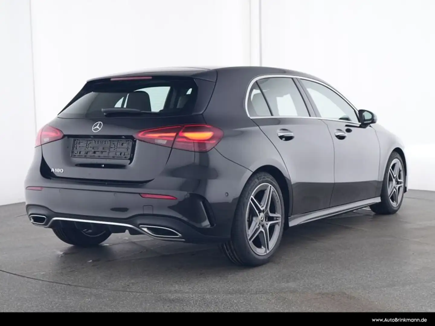 Mercedes-Benz A 180 A 180 AMG-LINE+/LED/KAMERA/WINTER/AMBIENTE SHZ Zwart - 2