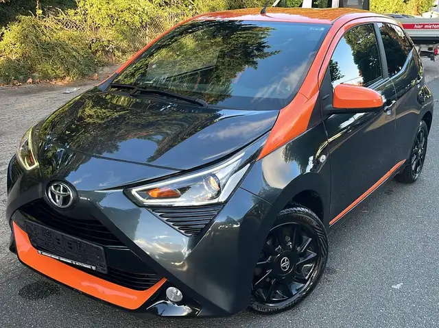 Toyota Aygo x-JBL/Kamera/1Hand/Scheckheft