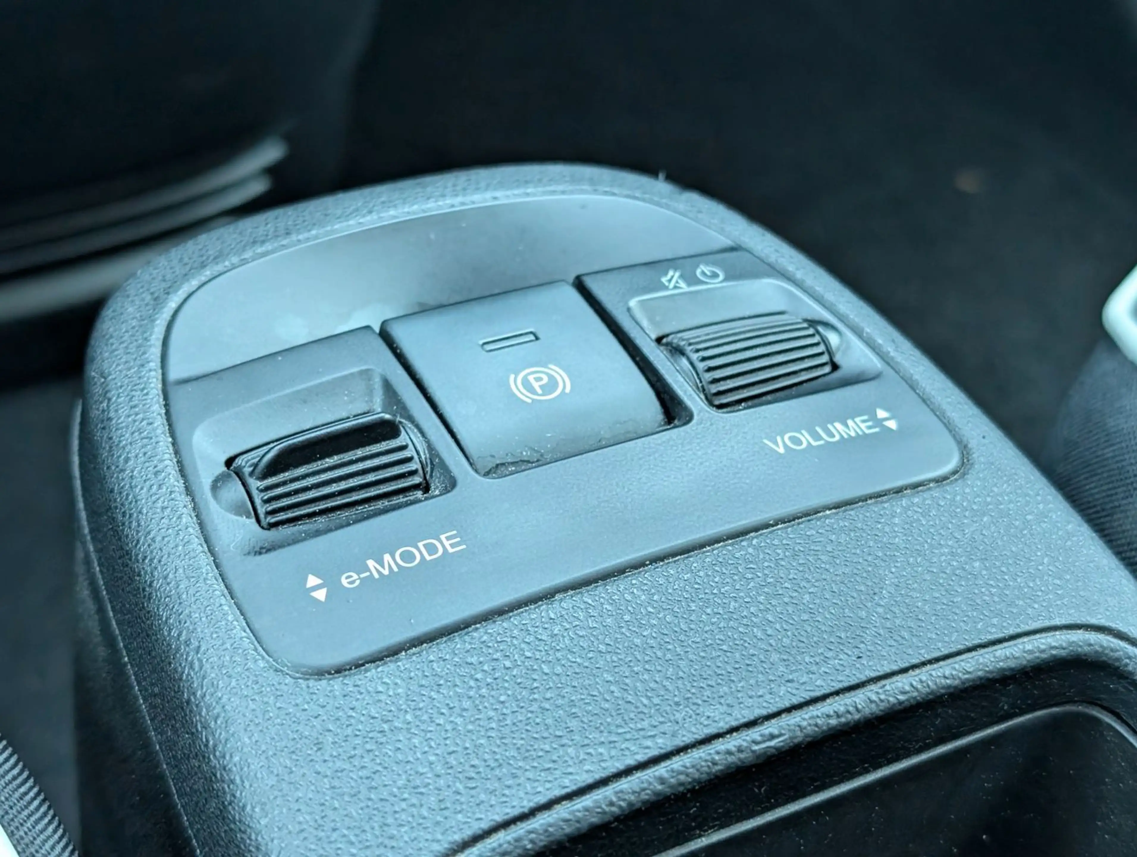 Fiat 500e Cabrio 42kWh 118 PS — photo 15