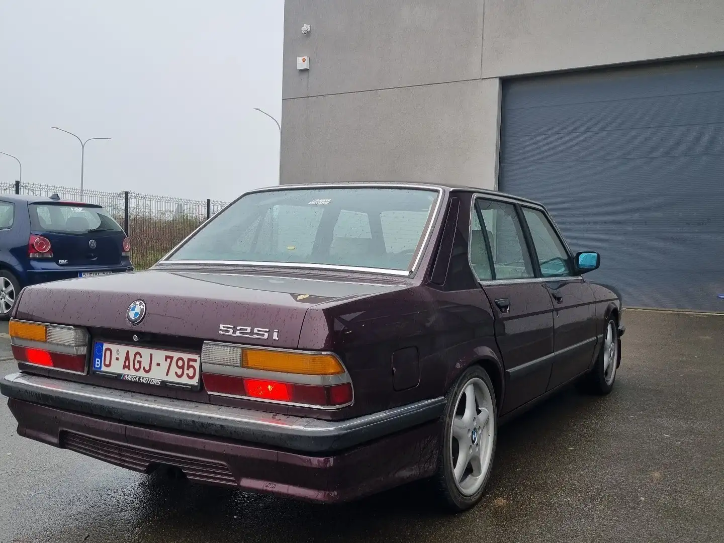BMW 525 Червоний - 2