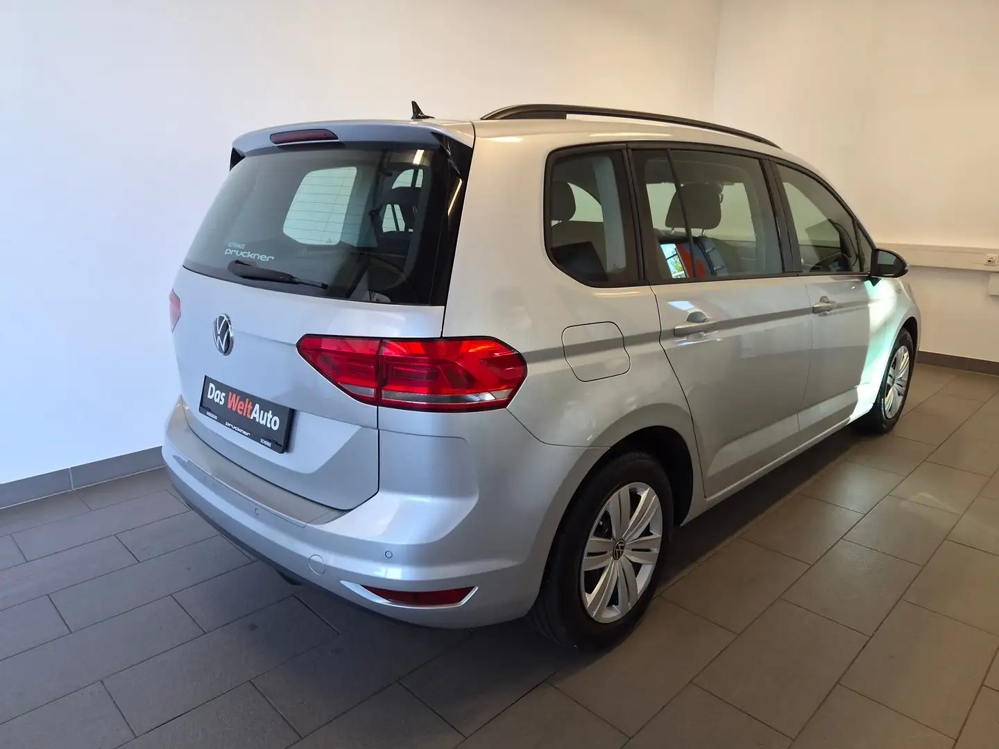 Volkswagen Touran TDI DSG Silber - 2
