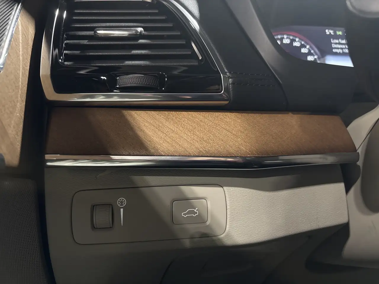 Volvo XC90 снимка Volvo XC90