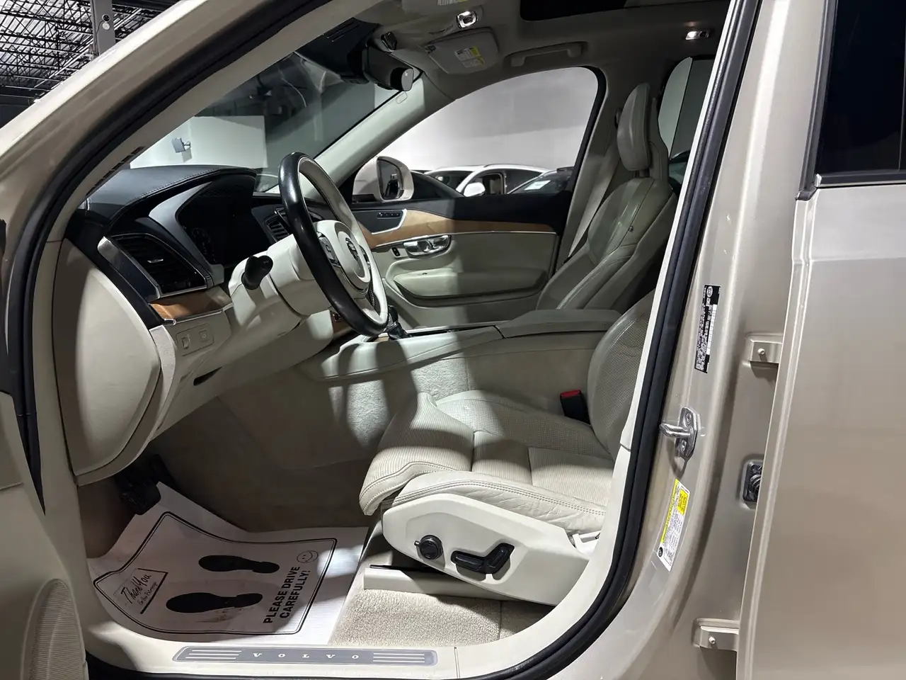 Volvo XC90 снимка Volvo XC90