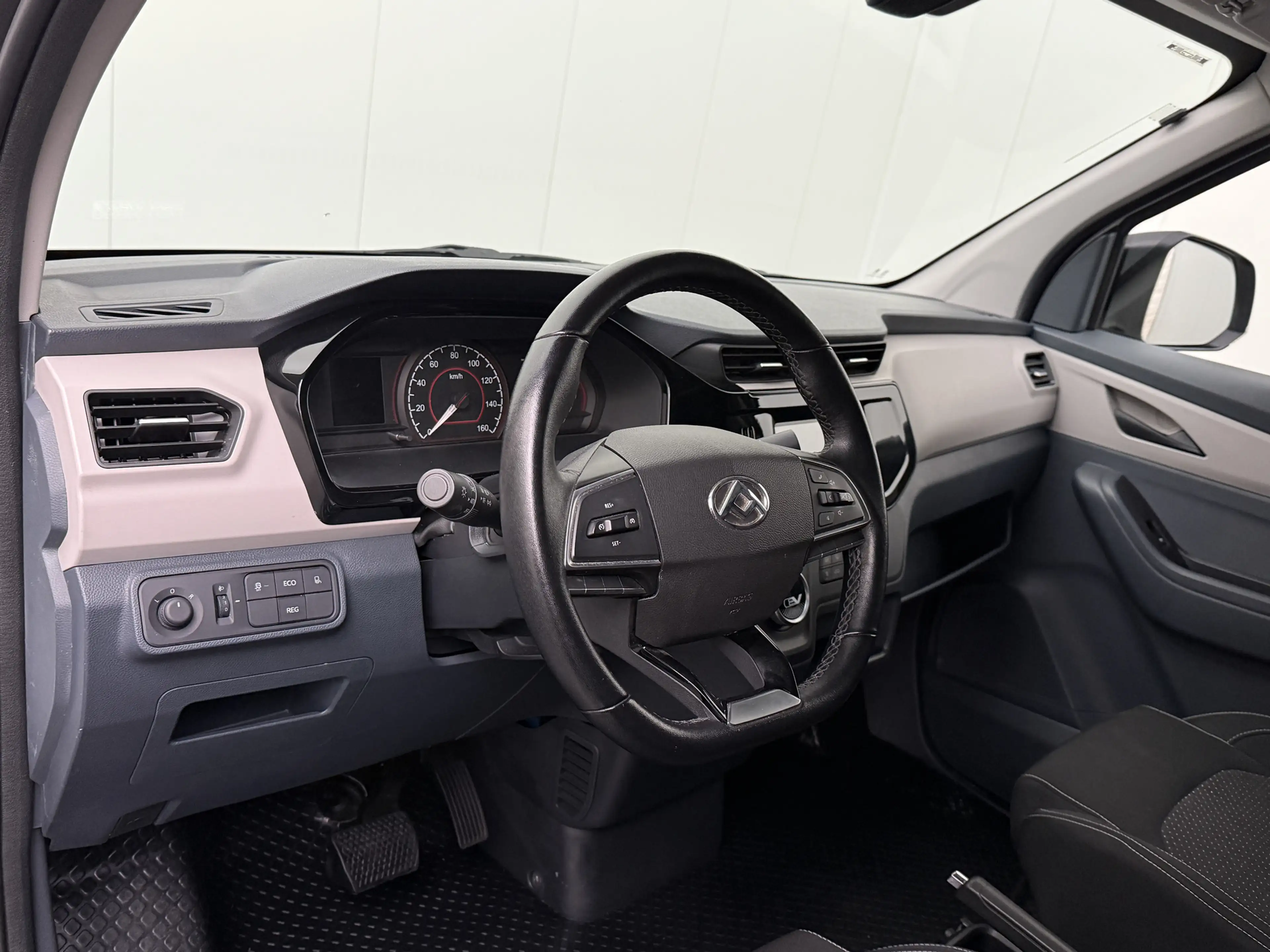 Maxus eDeliver 3 LWB 50 kWh XXL | Achterdeuren | Multimedia | Camer — photo 3