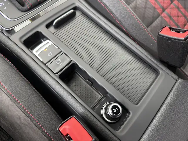 Volkswagen Golf view 26