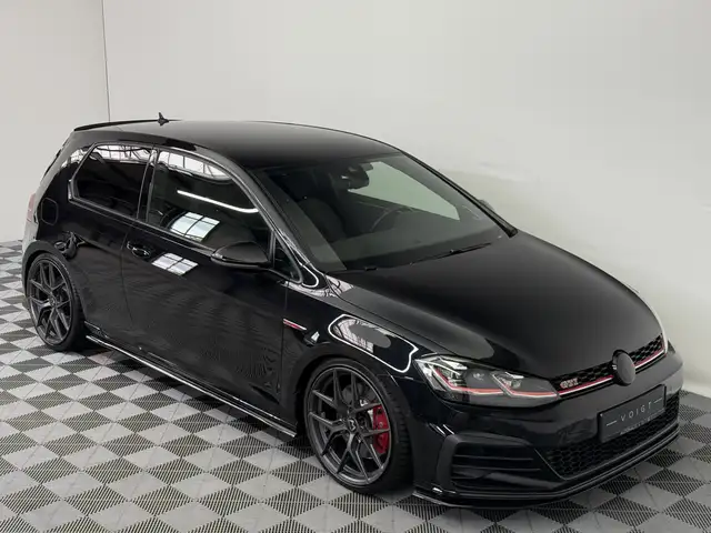 Volkswagen Golf view 5