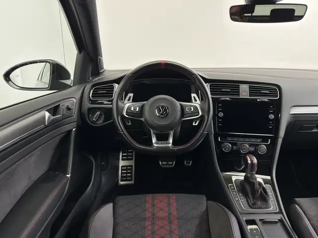 Volkswagen Golf view 11