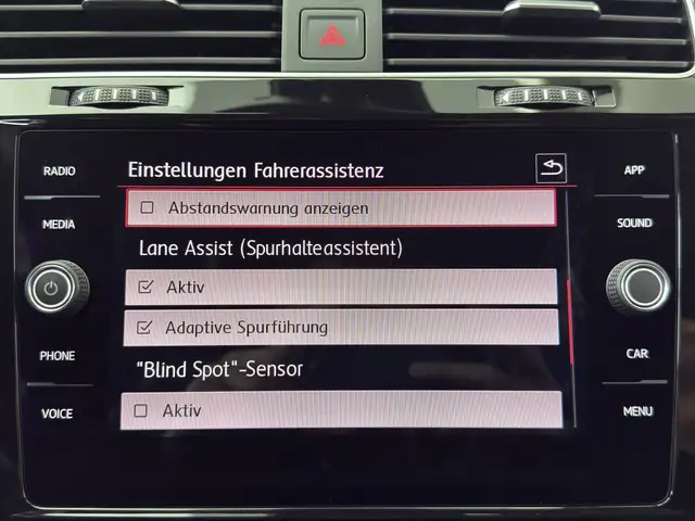 Volkswagen Golf view 21