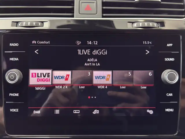 Volkswagen Golf view 18