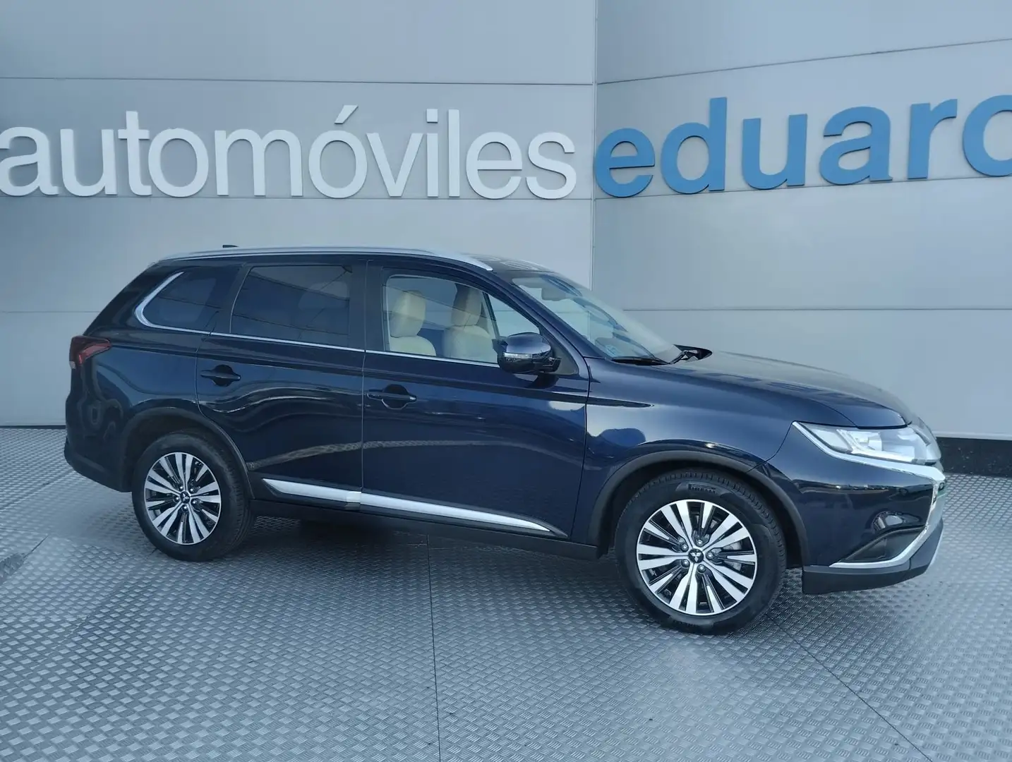 Mitsubishi Outlander 200 MPI Kaiteki 2WD CVT Azul - 1