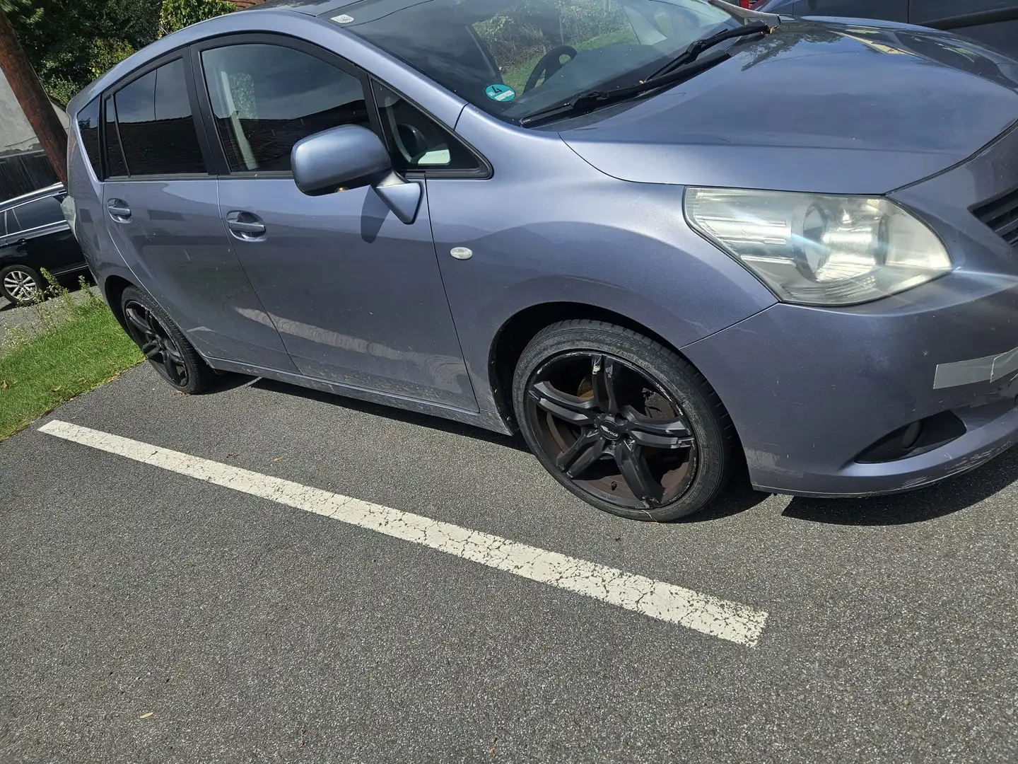 Toyota Verso Verso 1.8 Executive Euro 5 - 1