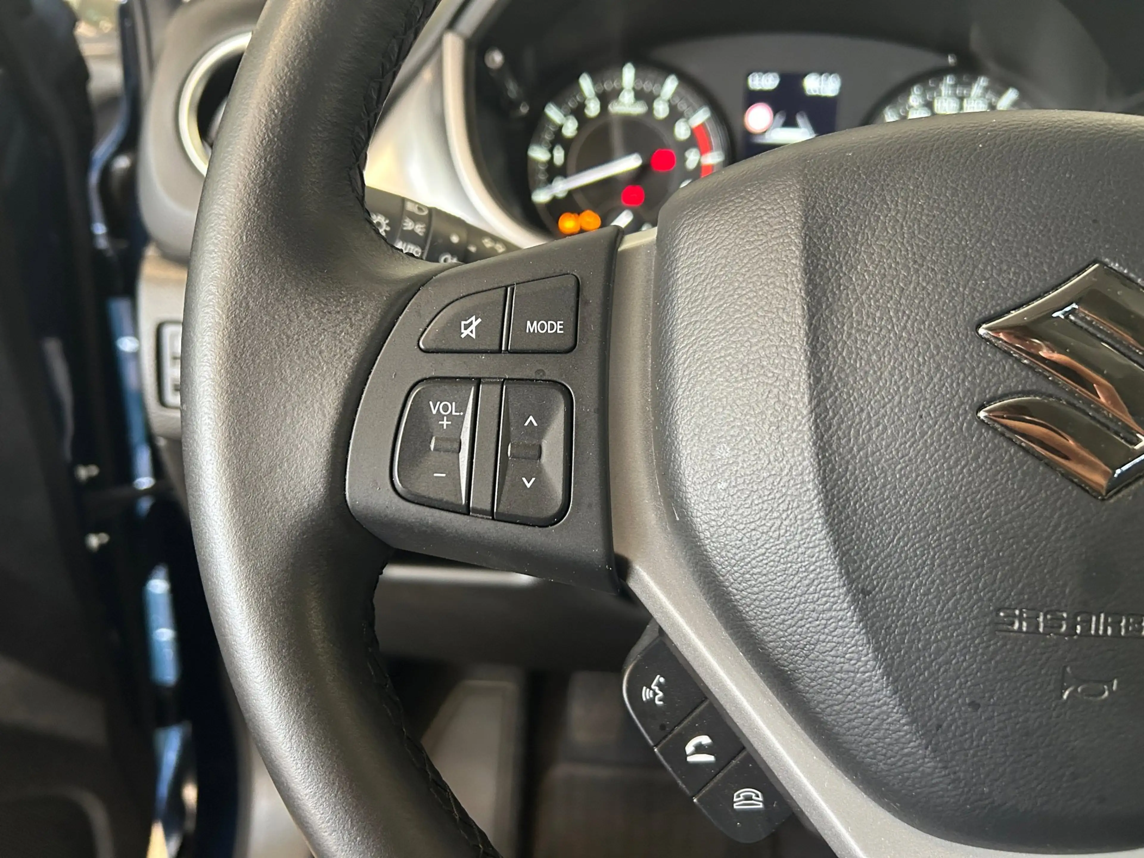 Suzuki Vitara 1.4 Boosterjet Select Smart Hybrid | Carplay| Trek — photo 15