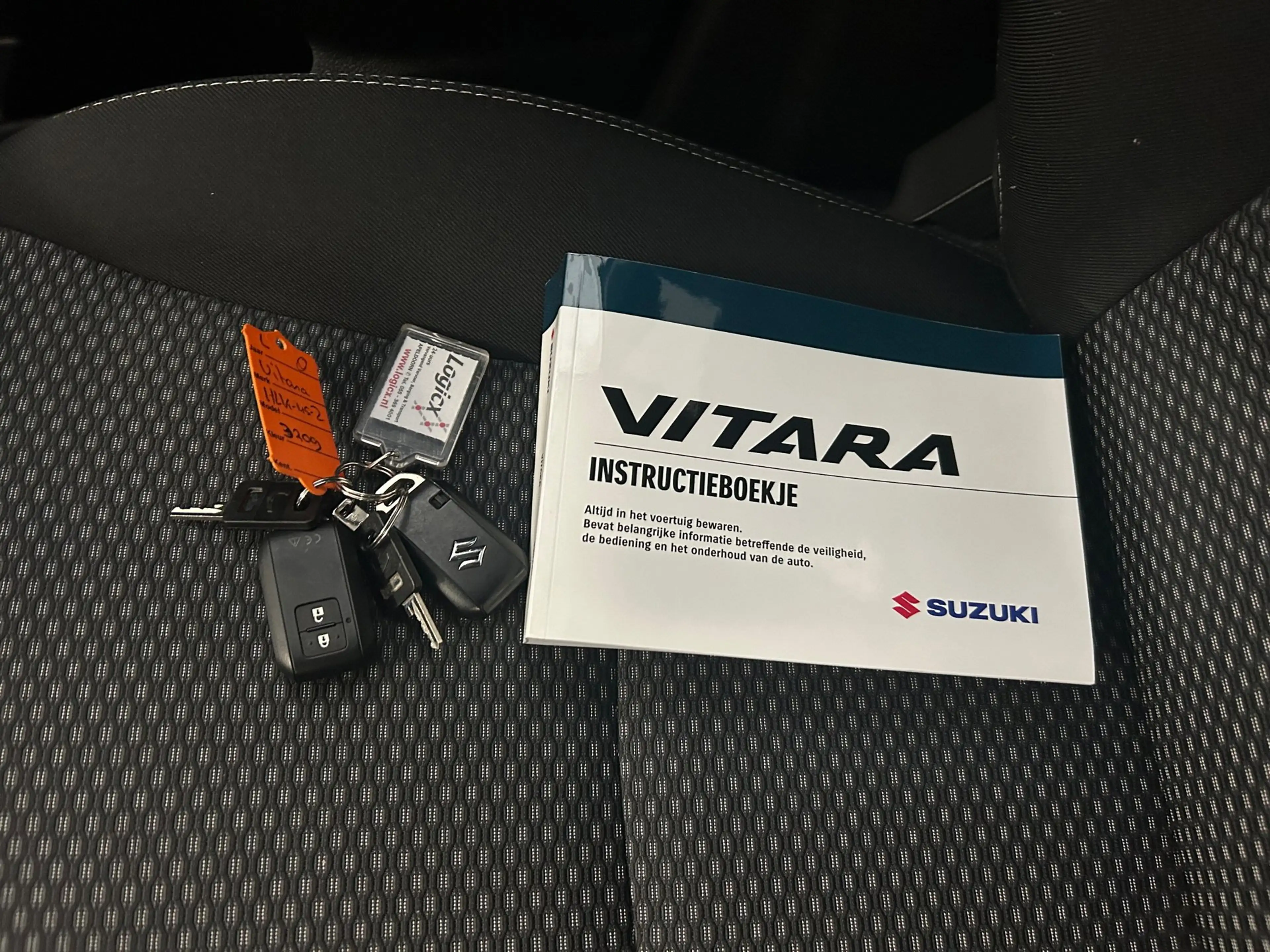 Suzuki Vitara 1.4 Boosterjet Select Smart Hybrid | Carplay| Trek — photo 28