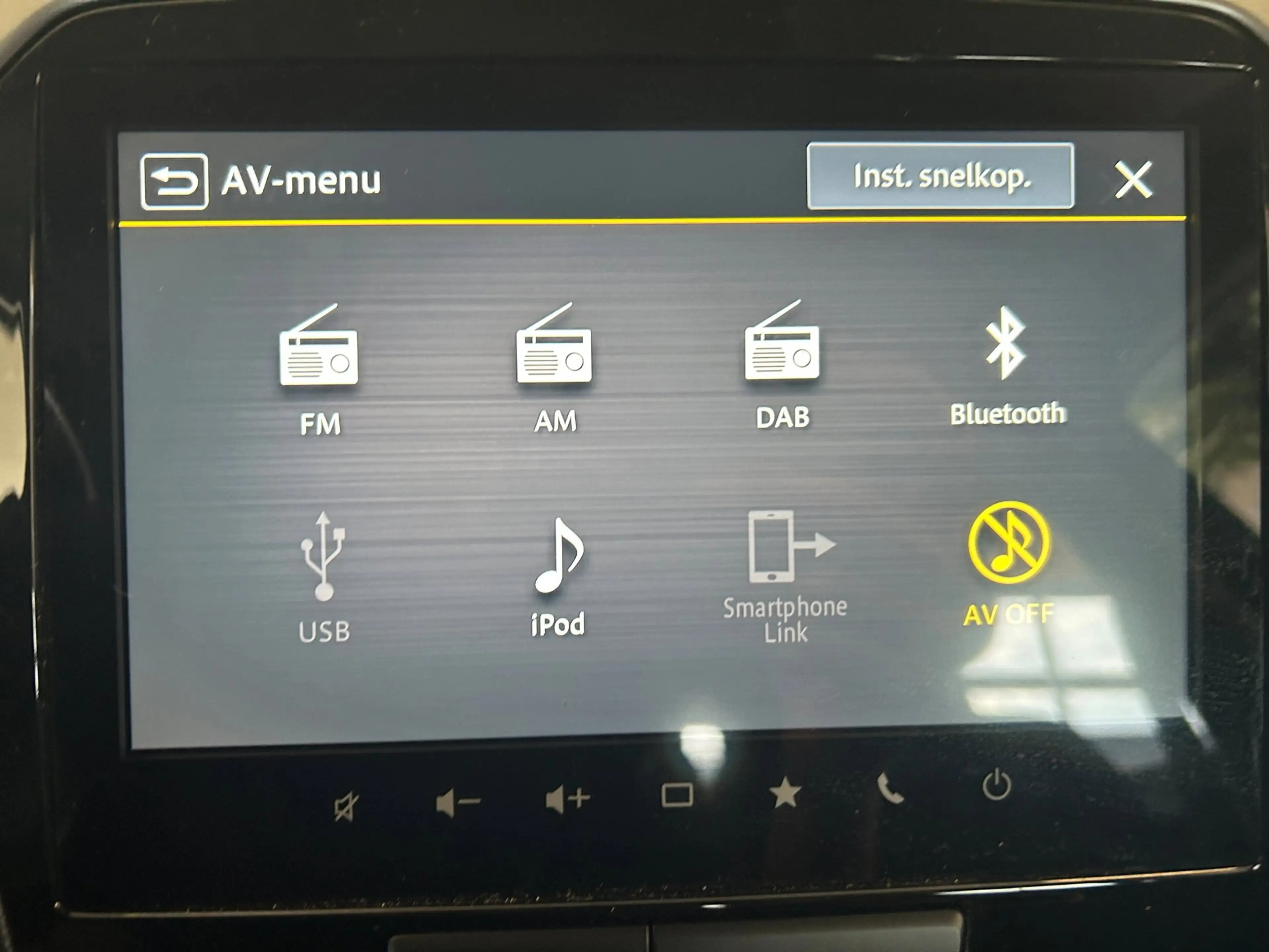 Suzuki Vitara 1.4 Boosterjet Select Smart Hybrid | Carplay| Trek — photo 18
