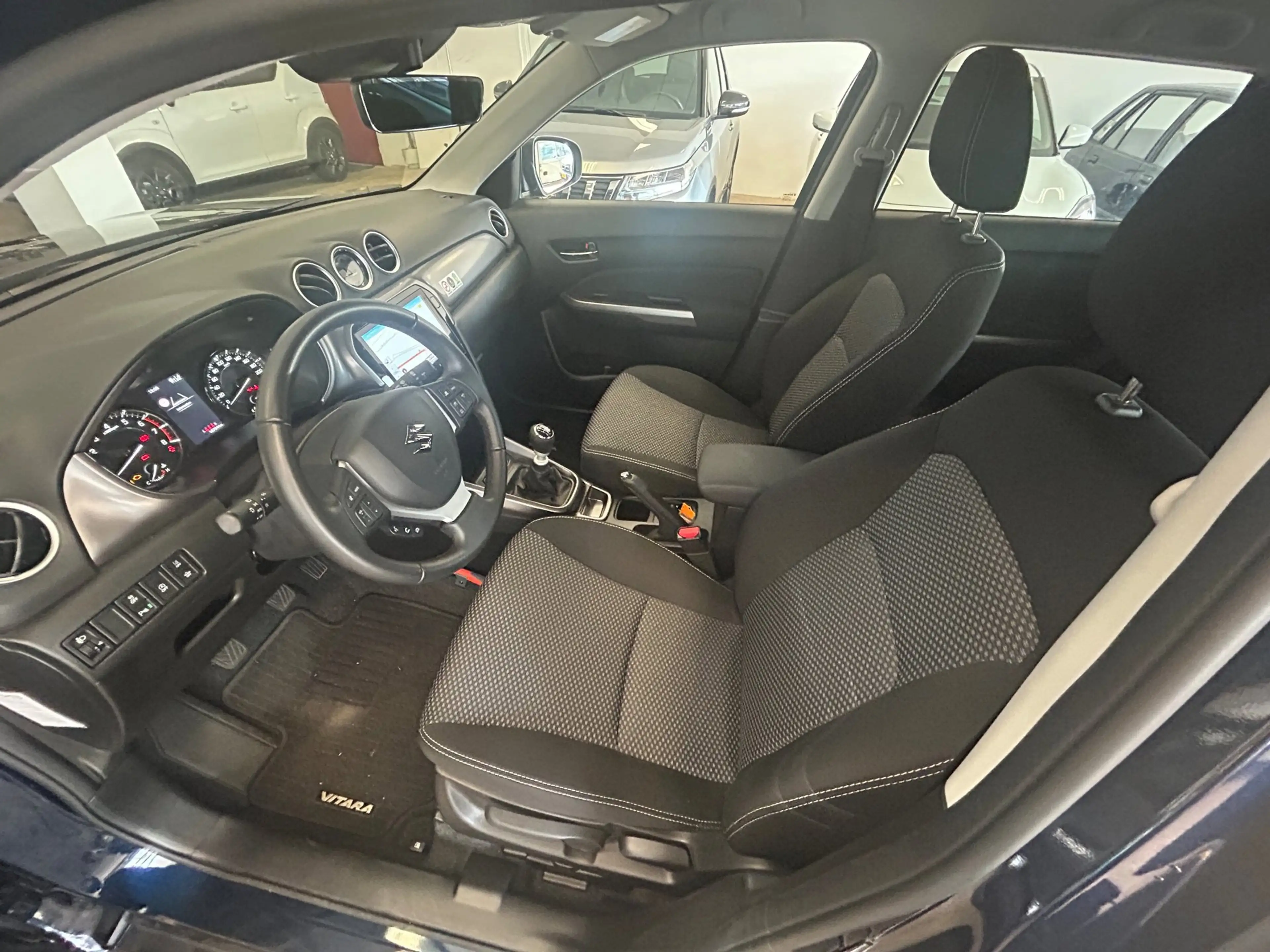 Suzuki Vitara 1.4 Boosterjet Select Smart Hybrid | Carplay| Trek — photo 24