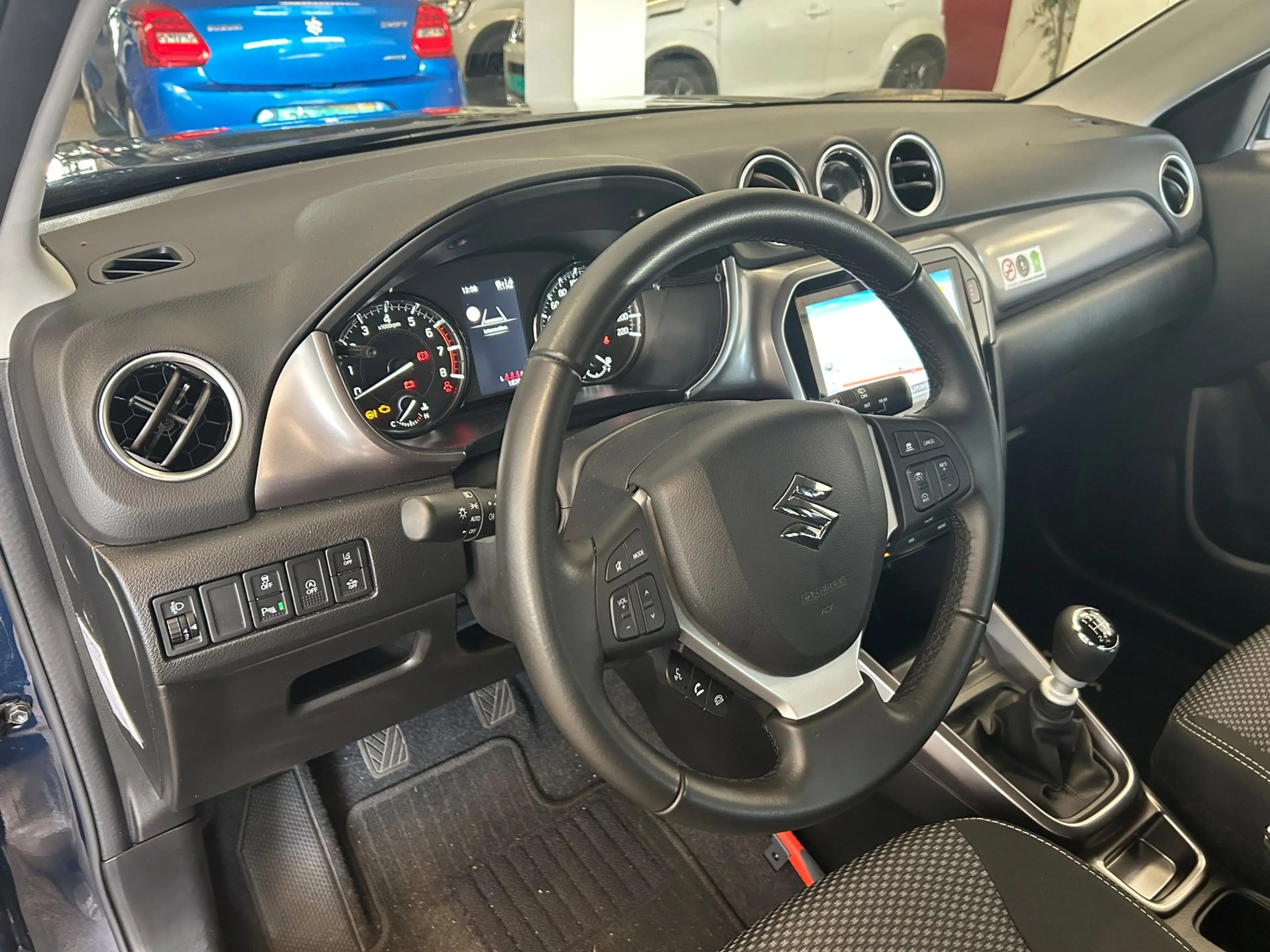 Suzuki Vitara 1.4 Boosterjet Select Smart Hybrid | Carplay| Trek — photo 23