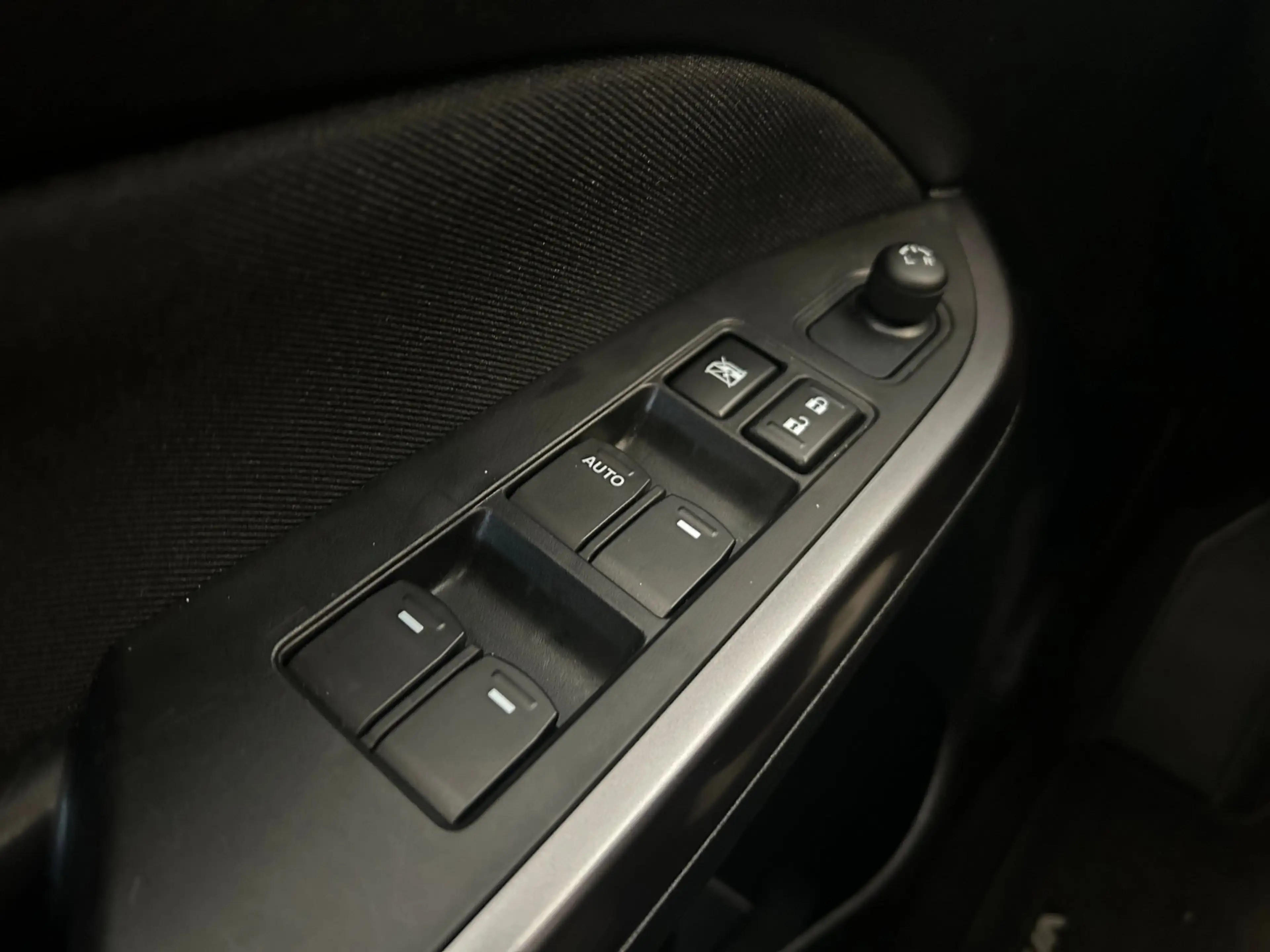 Suzuki Vitara 1.4 Boosterjet Select Smart Hybrid | Carplay| Trek — photo 13