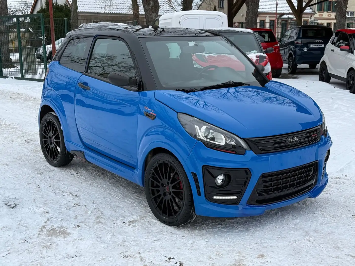 Ligier JS 50 L Ultimate 45 KM/H Mopedauto Blau - 1