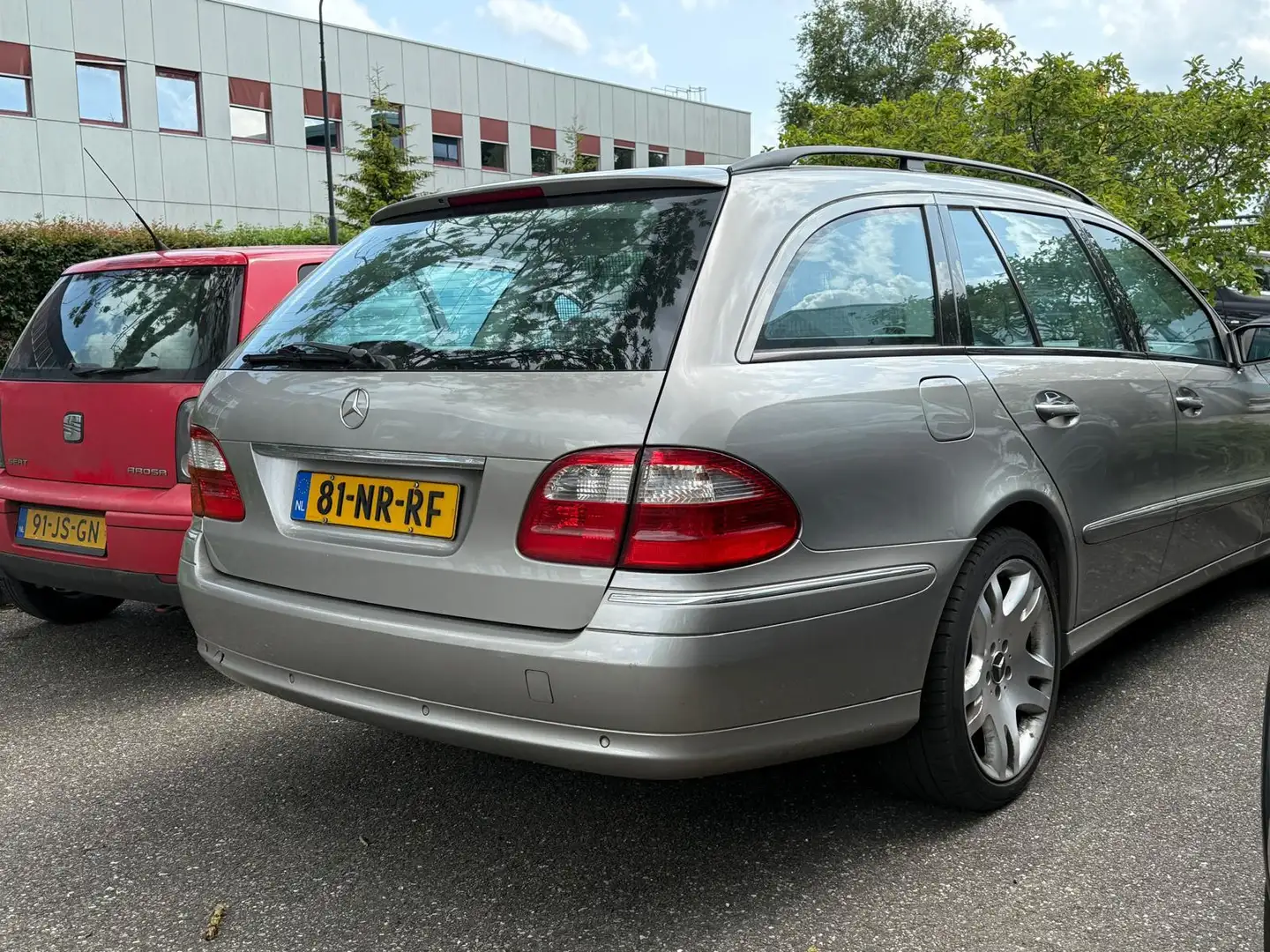 Mercedes-Benz E 270 Combi CDI Avantgarde Szürke - 2