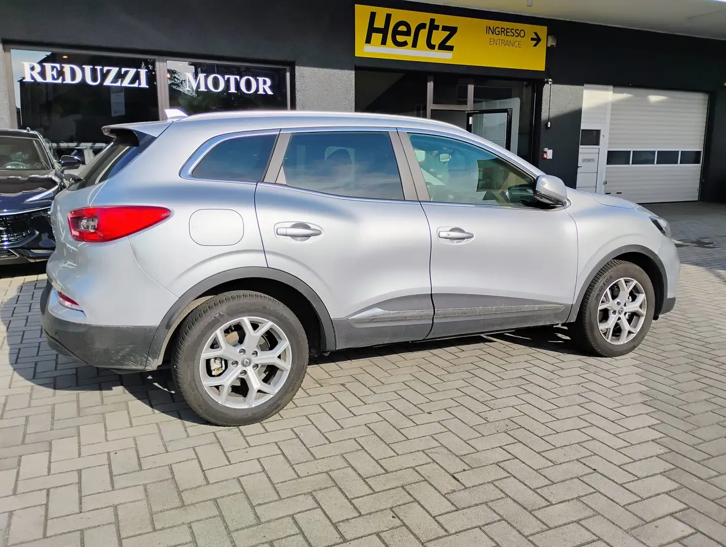 Renault Kadjar Kadjar 1.5 blue dci Sport Edition2 115cv edc Plateado - 2