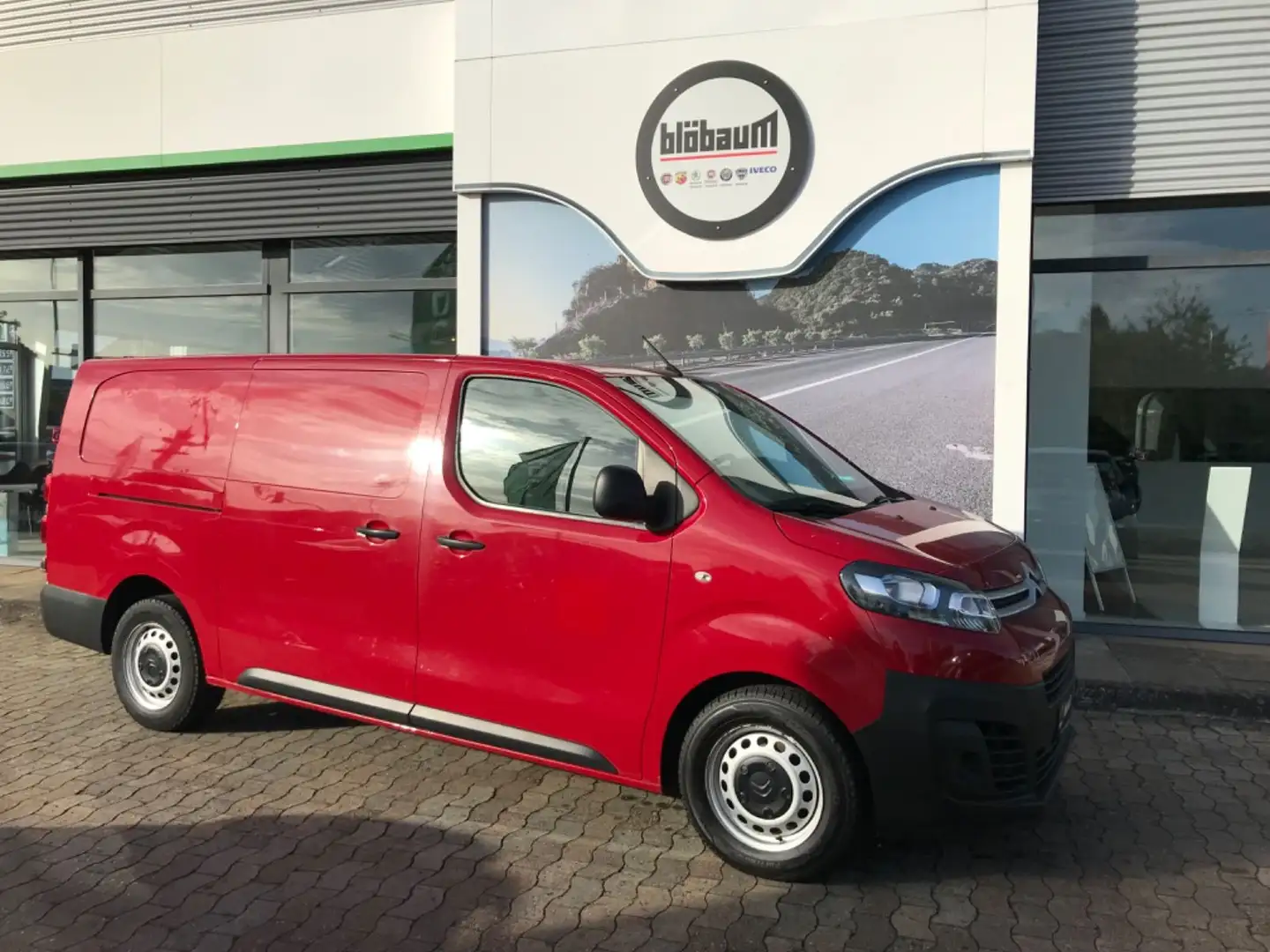 Citroen Jumpy Kasten Profi XL L3 AHK Bluetooth uvm. Rot - 1