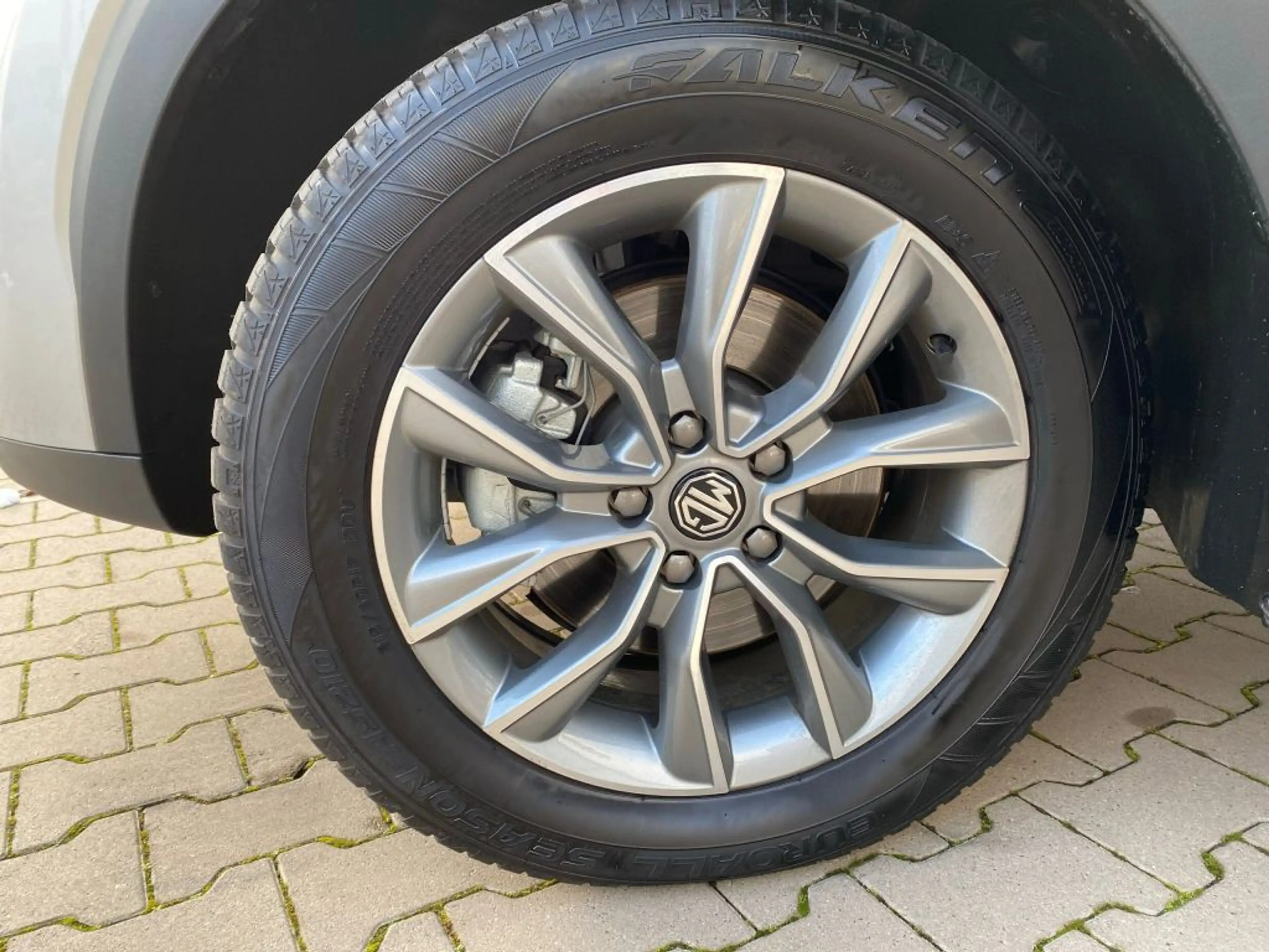 MG HS 1.5 Benziner Automatik *Cam*Shz*Keyless*Navi*LED*T — photo 7
