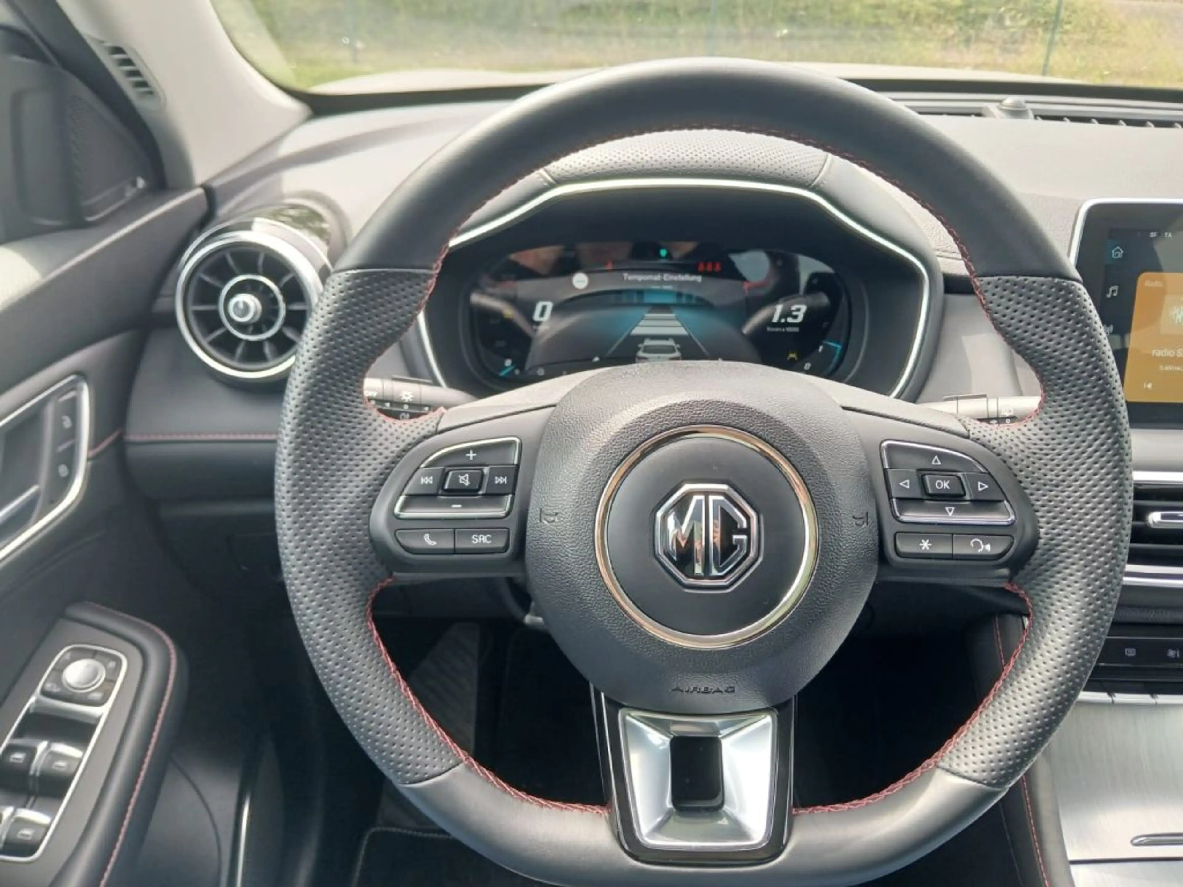 MG HS 1.5 Benziner Automatik *Cam*Shz*Keyless*Navi*LED*T — photo 12