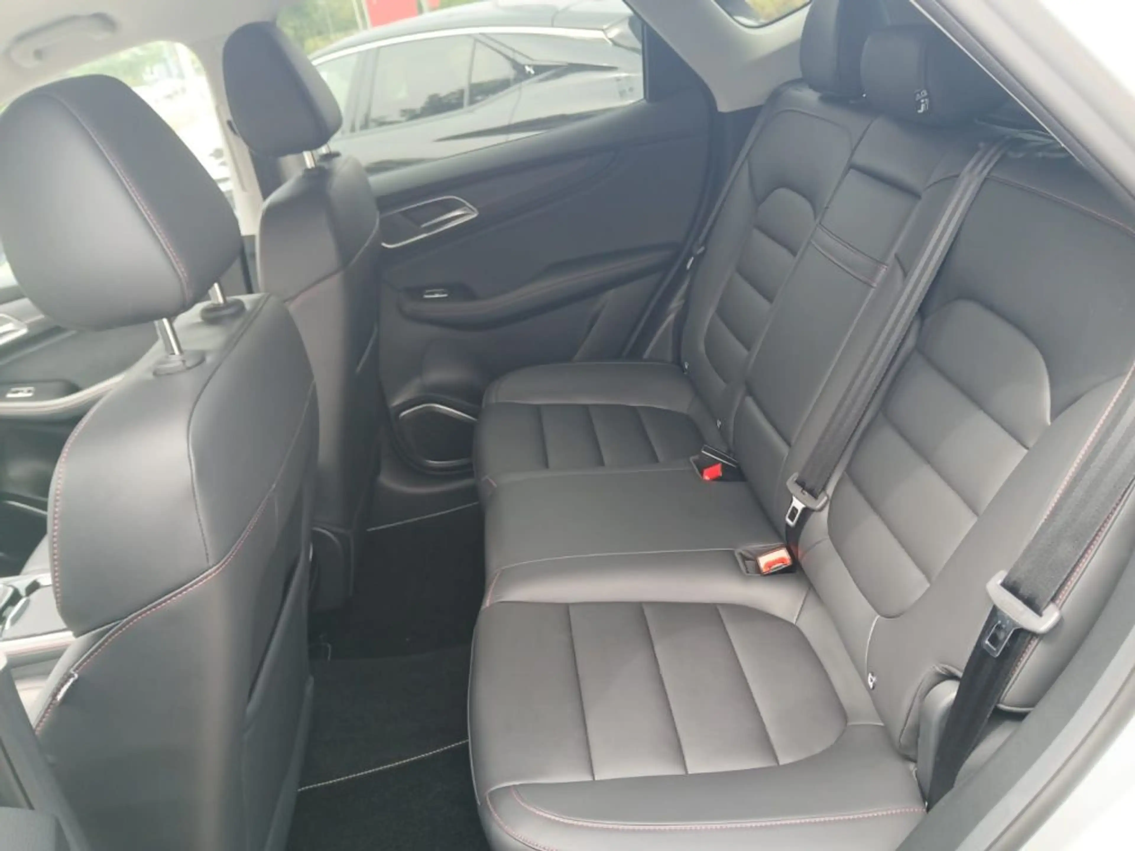 MG HS 1.5 Benziner Automatik *Cam*Shz*Keyless*Navi*LED*T — photo 9