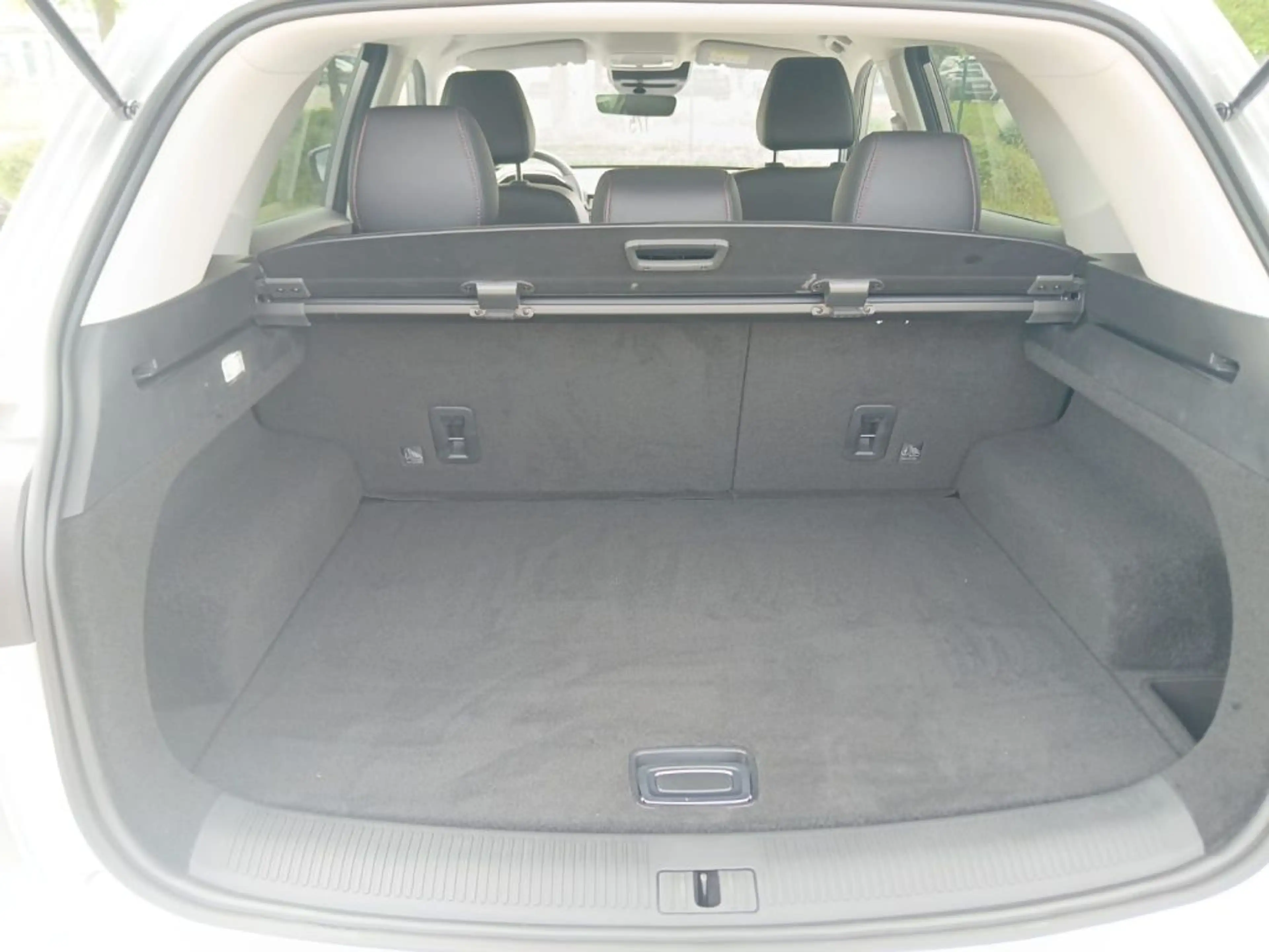 MG HS 1.5 Benziner Automatik *Cam*Shz*Keyless*Navi*LED*T — photo 10