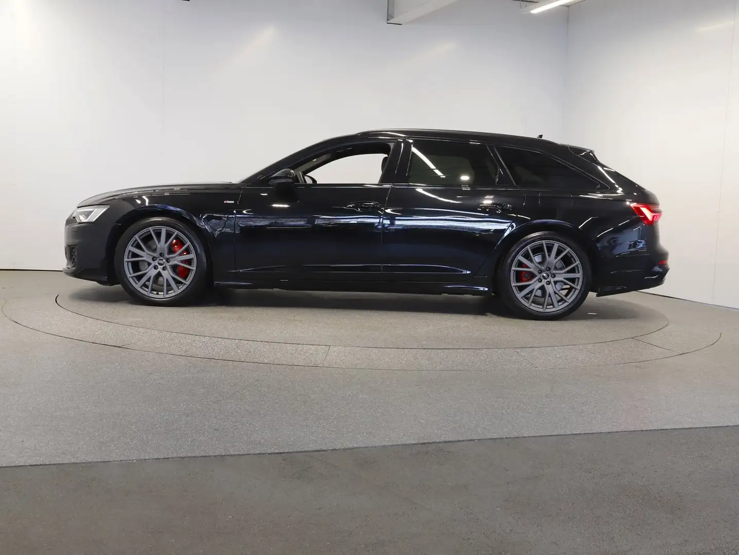 Audi A6 55 TFSI e quattro S line Schwarz - 2