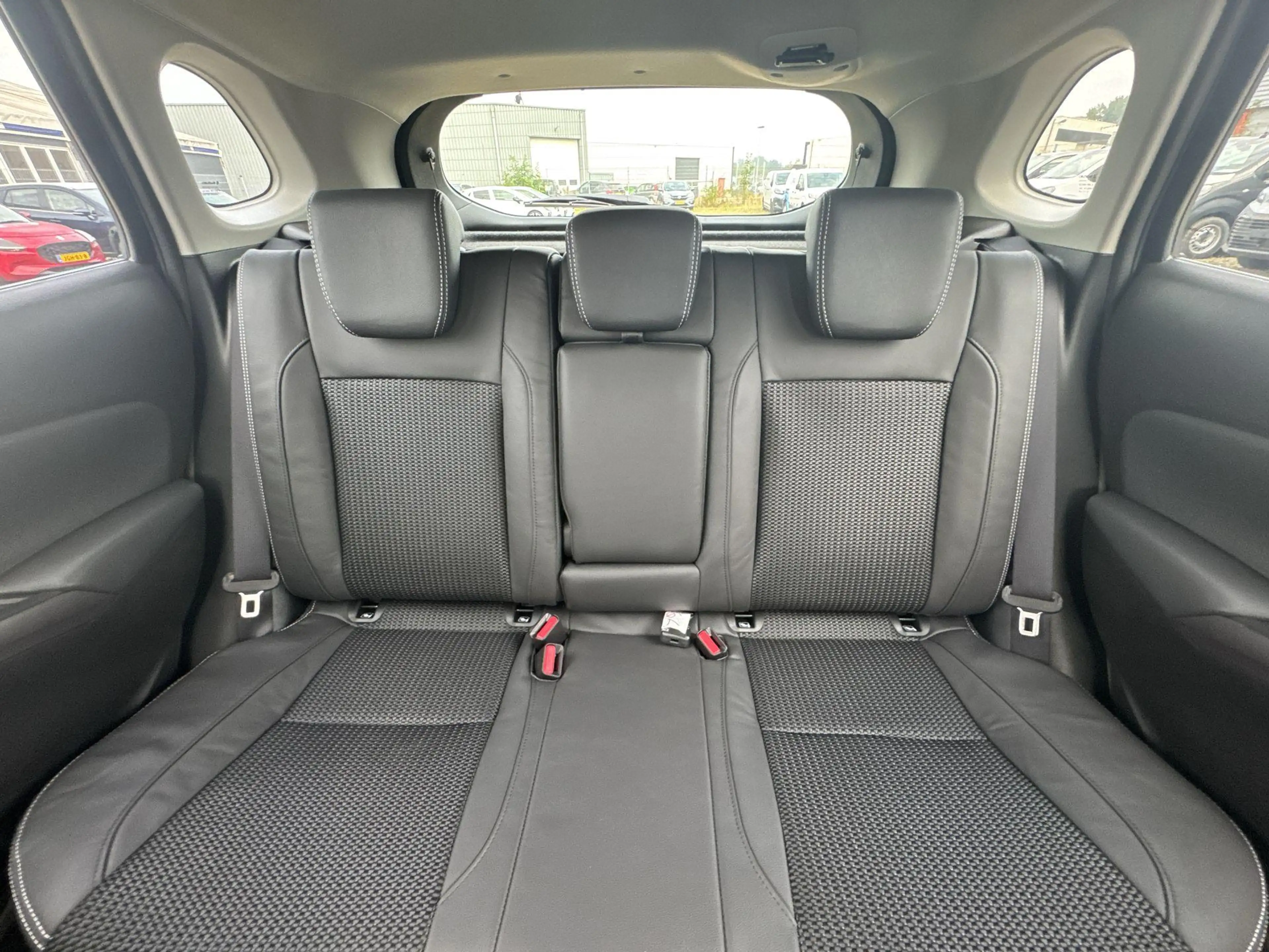 Suzuki S-Cross 1.4 Boosterjet Style Hybrid | Rijklaar | Apple Car — photo 12
