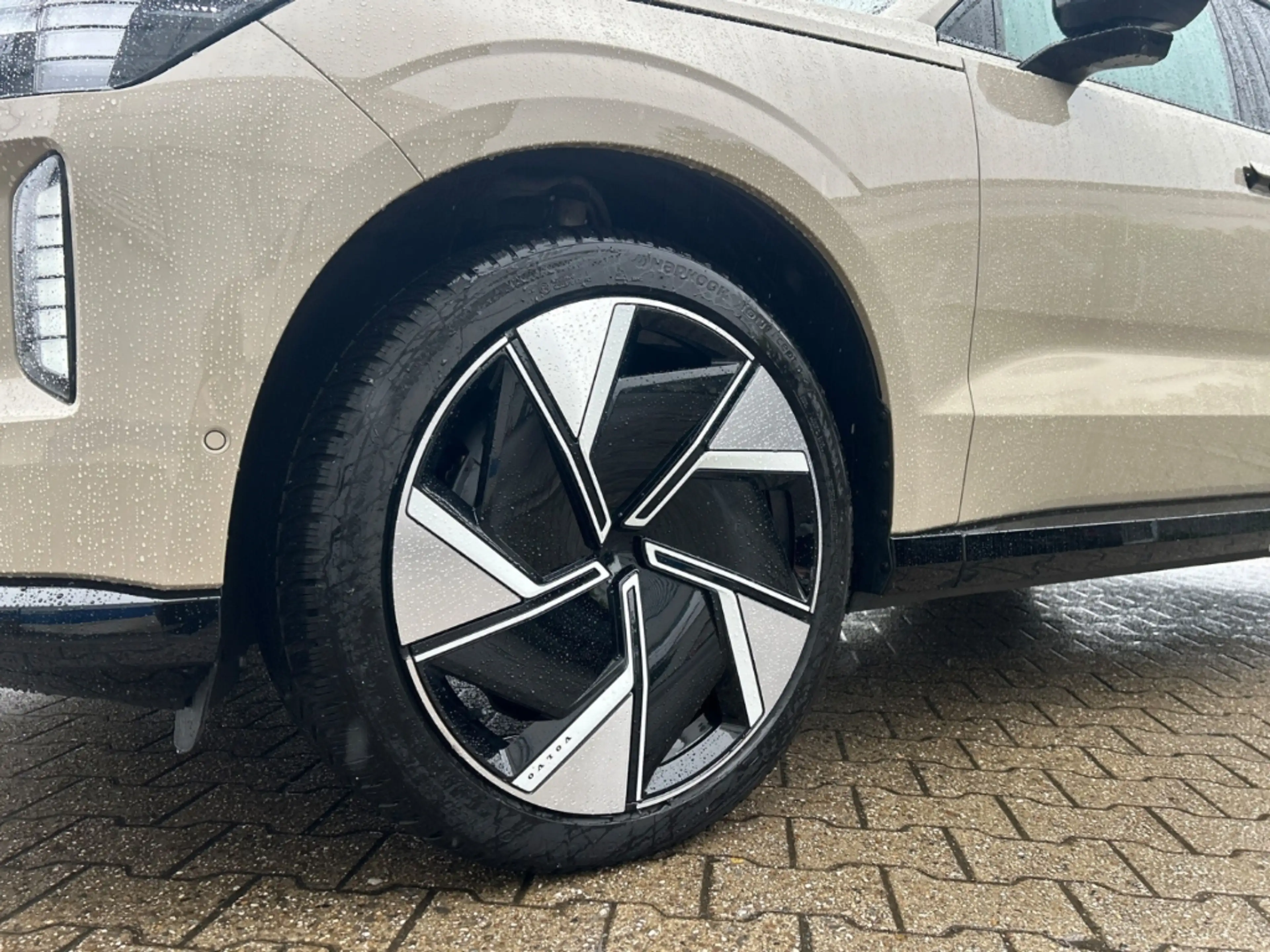 Volvo EX90 Twin Motor AWD Ultra 7-Sitzer 22'' ACC AHK 360 Kam — photo 9