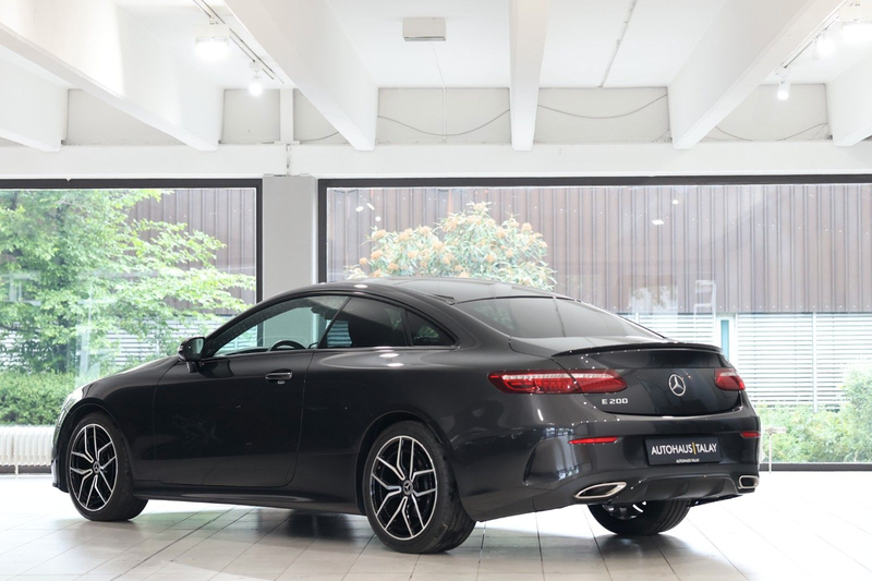 Mercedes-Benz E 200 Coupe AMG Pano*360*ACC*Night*MBeam — photo 3