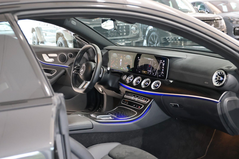 Mercedes-Benz E 200 Coupe AMG Pano*360*ACC*Night*MBeam — photo 25