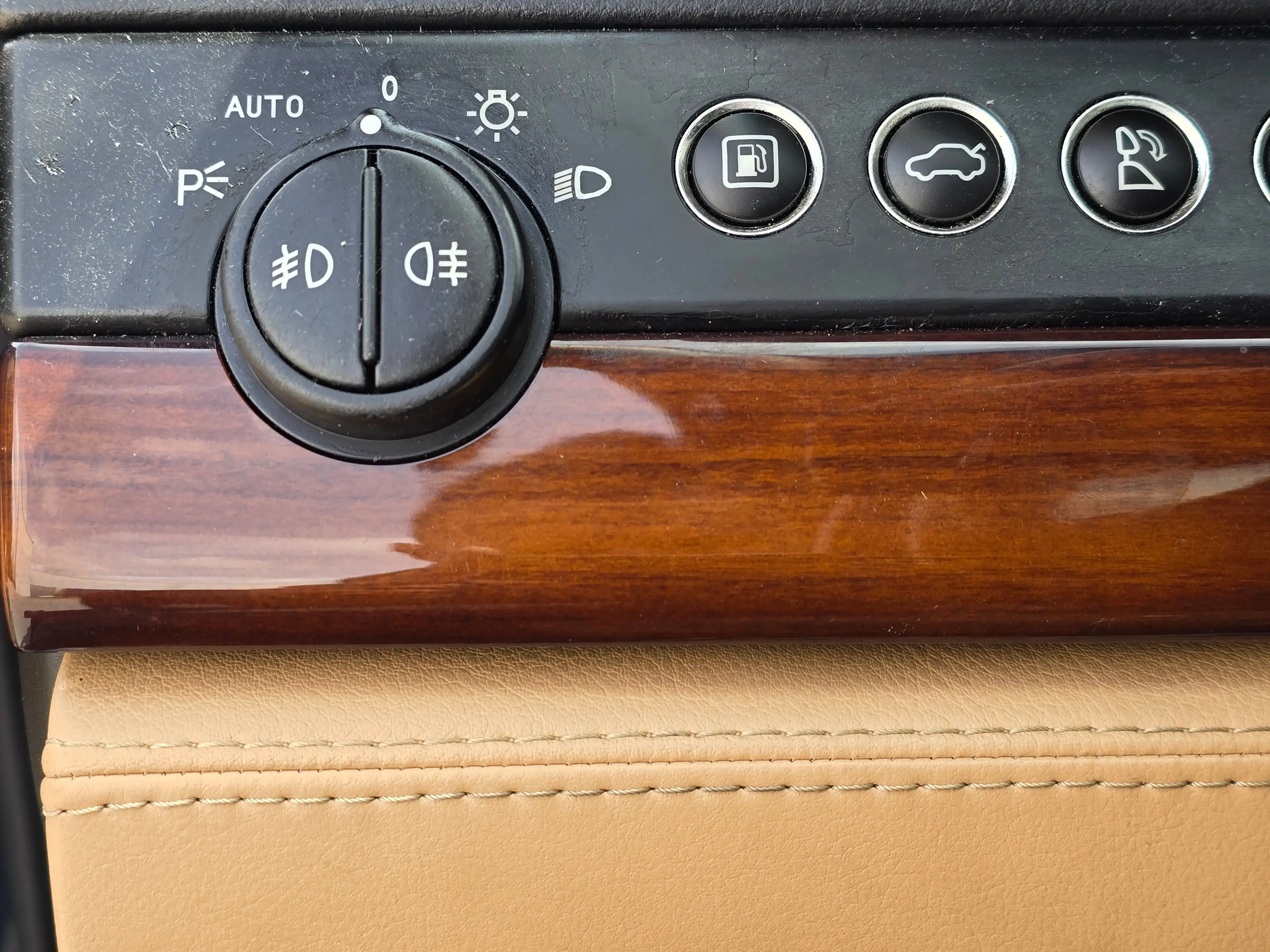 Maserati Quattroporte Top* Kredit* Automatik*Beige Leder*Servicegepflegt — photo 14