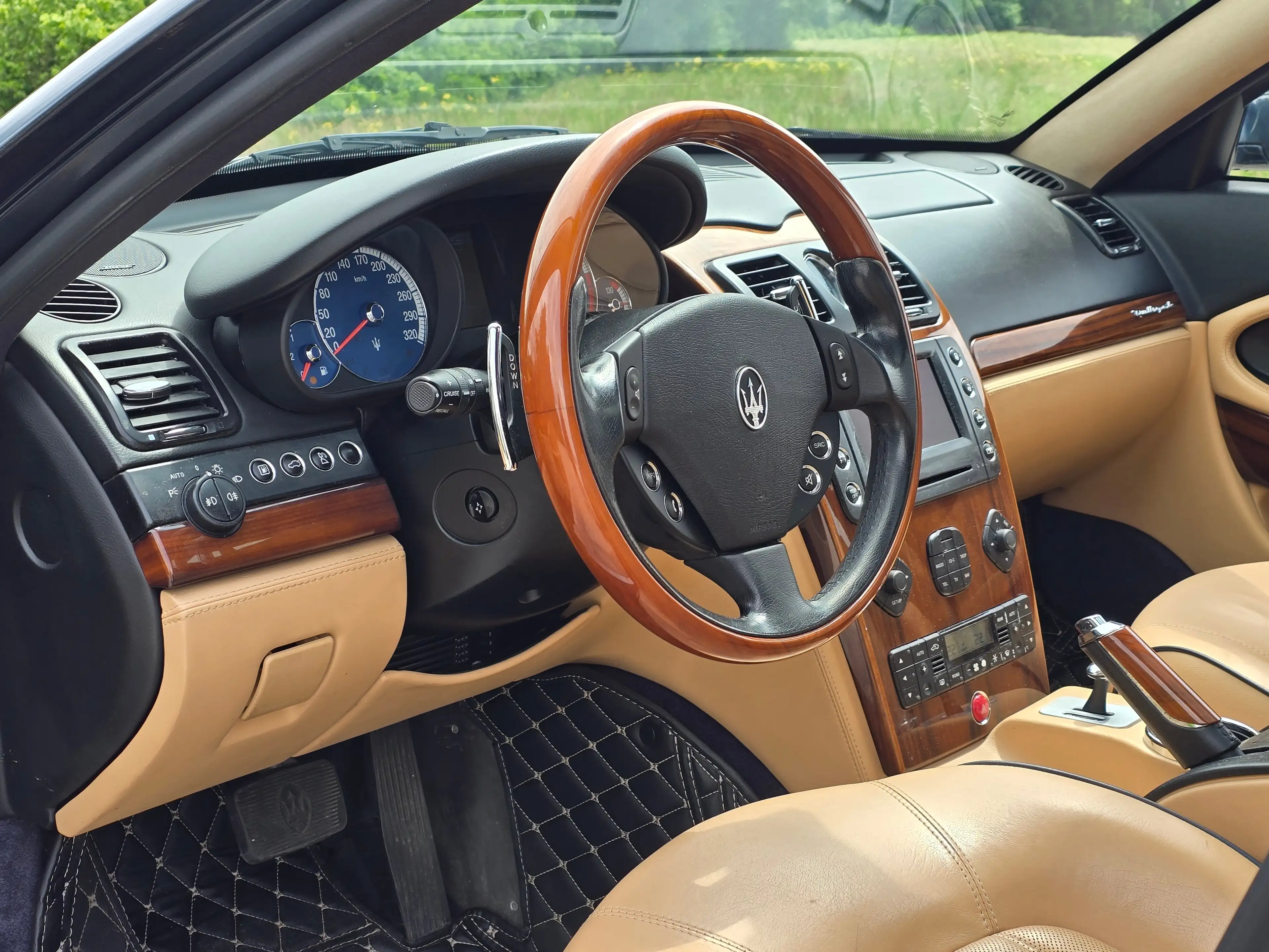 Maserati Quattroporte Top* Kredit* Automatik*Beige Leder*Servicegepflegt — photo 13