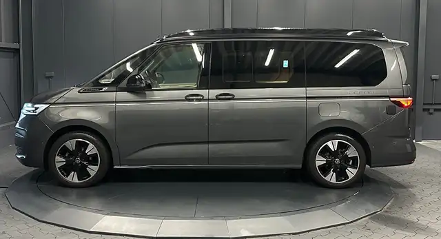 Volkswagen T7 California view 2