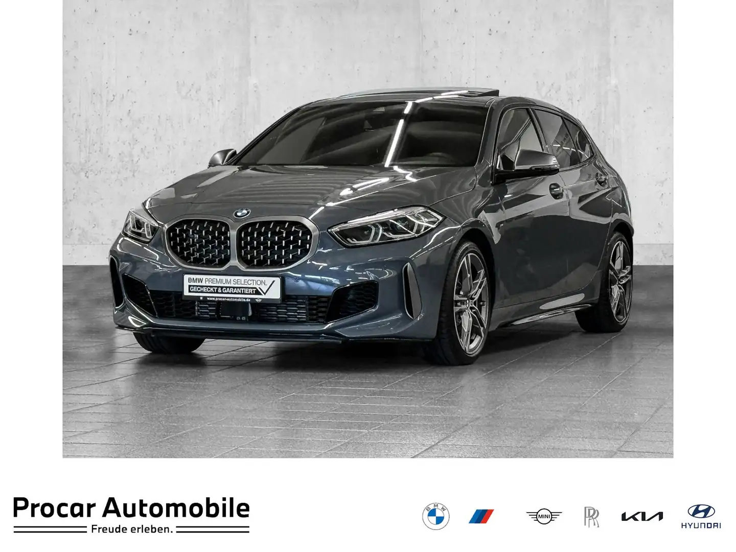 BMW 135 M135i xDrive XDRIVE+PANO+SHZ+LHZ+LED+DAB+PDC+UVM. Grijs - 1