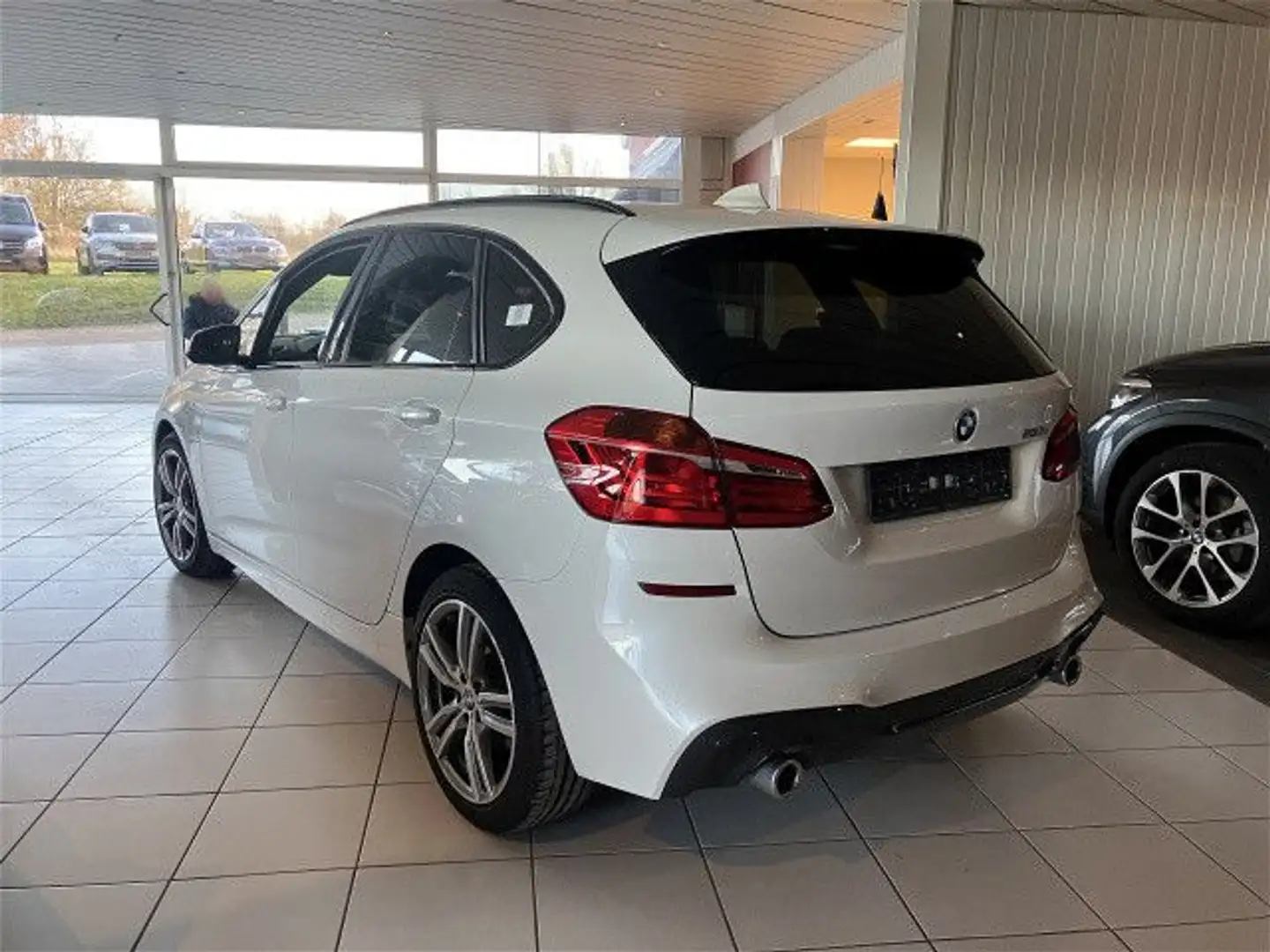 BMW 220 220dActive Tourer/M-Sport/Wireless/Parkasst/LED Weiß - 2