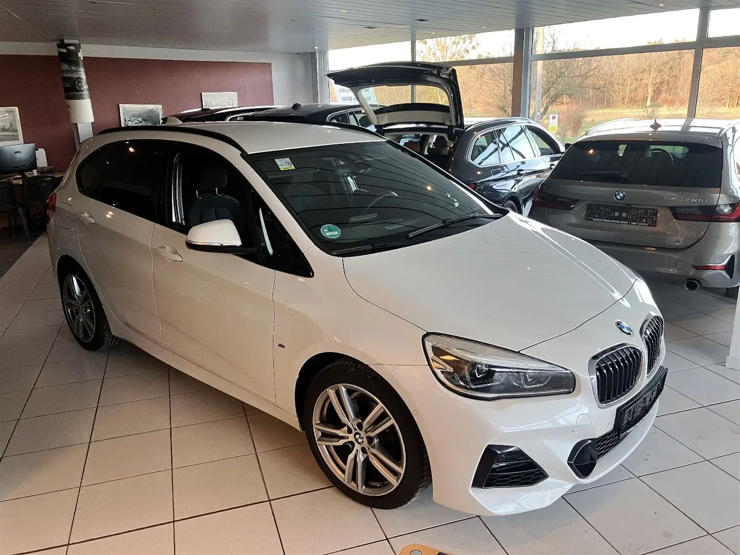 BMW 220 220dActive Tourer/M-Sport/Wireless/Parkasst/LED Weiß - 1
