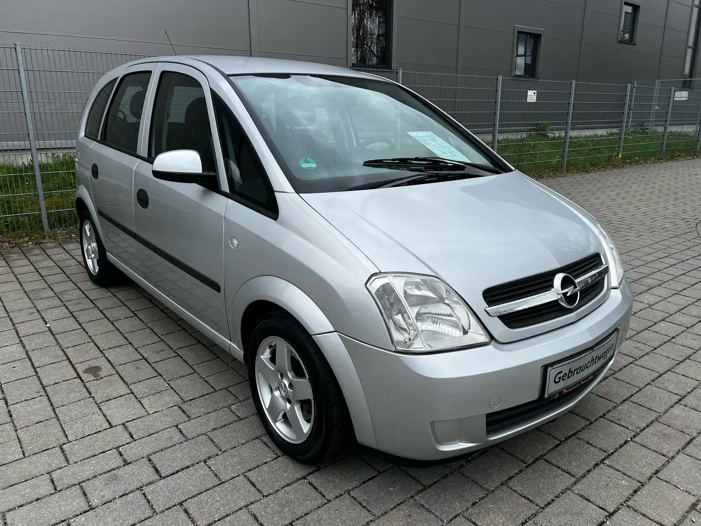 Opel Meriva Enjoy/2Hand/Klima/TüvNeu/Zahnriemen Neu/WenigKm Grau - 1