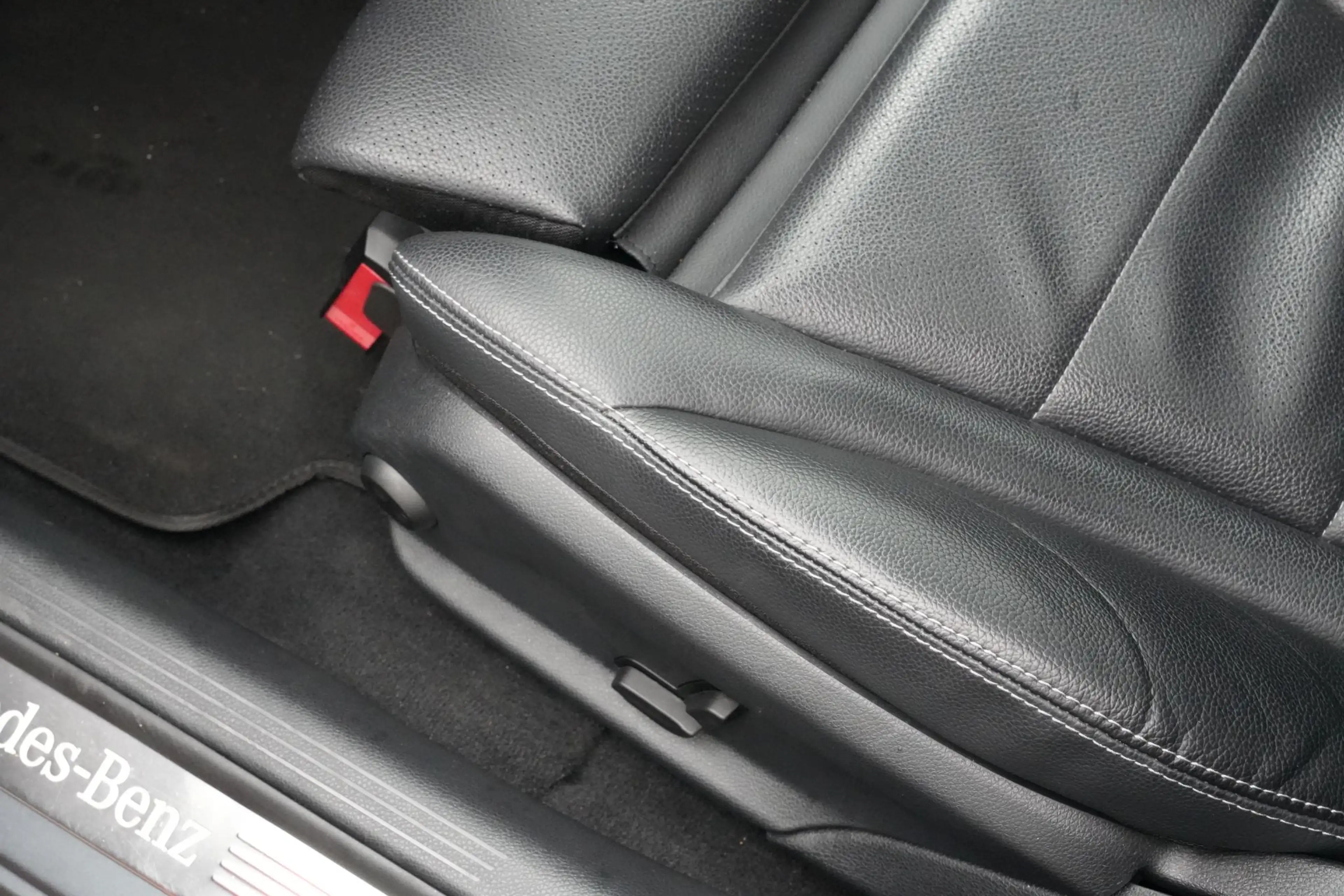 Mercedes-Benz C 350 e AMG Luchtvering Panoramadak Cruise Stoelverw. Le — photo 19