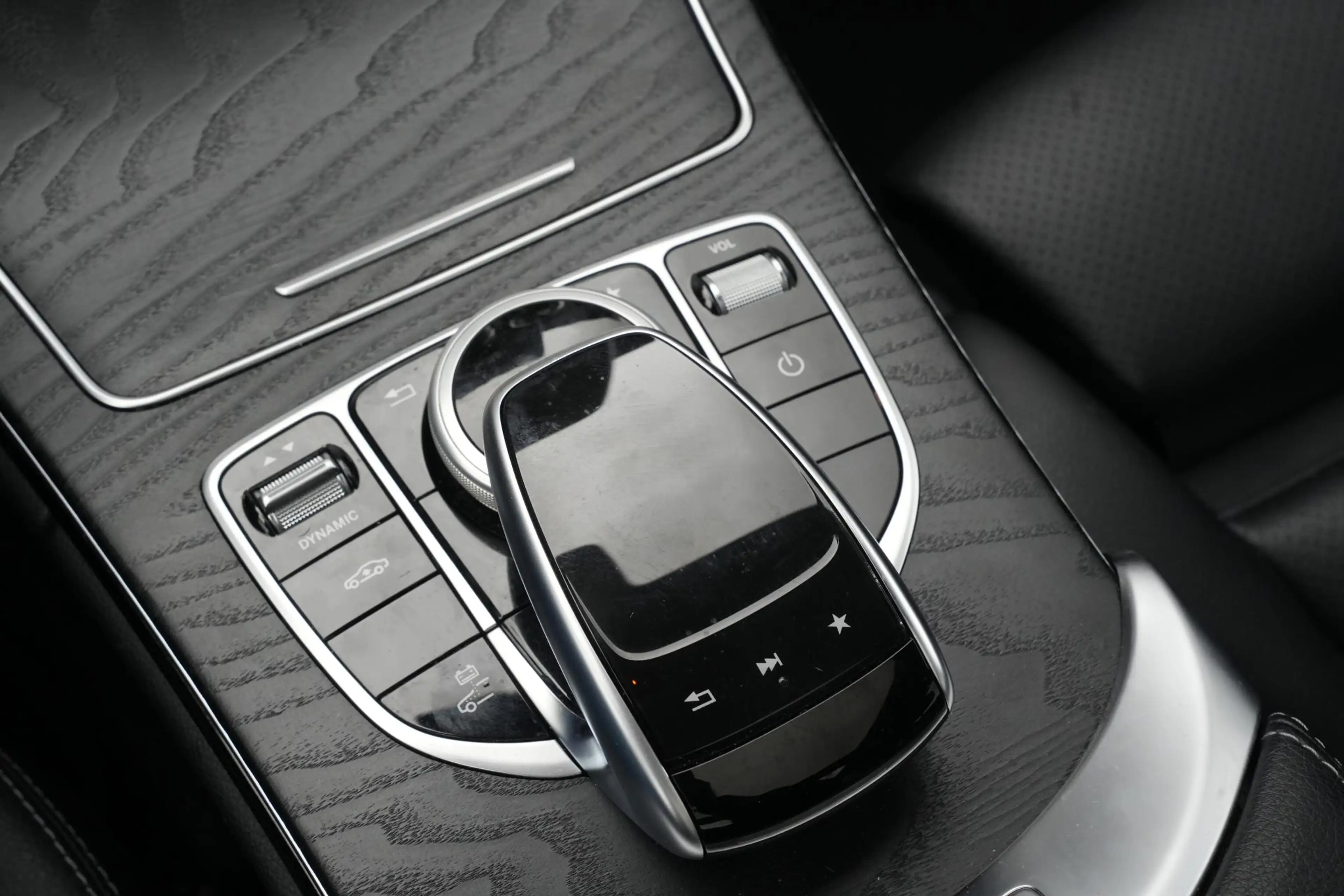 Mercedes-Benz C 350 e AMG Luchtvering Panoramadak Cruise Stoelverw. Le — photo 28