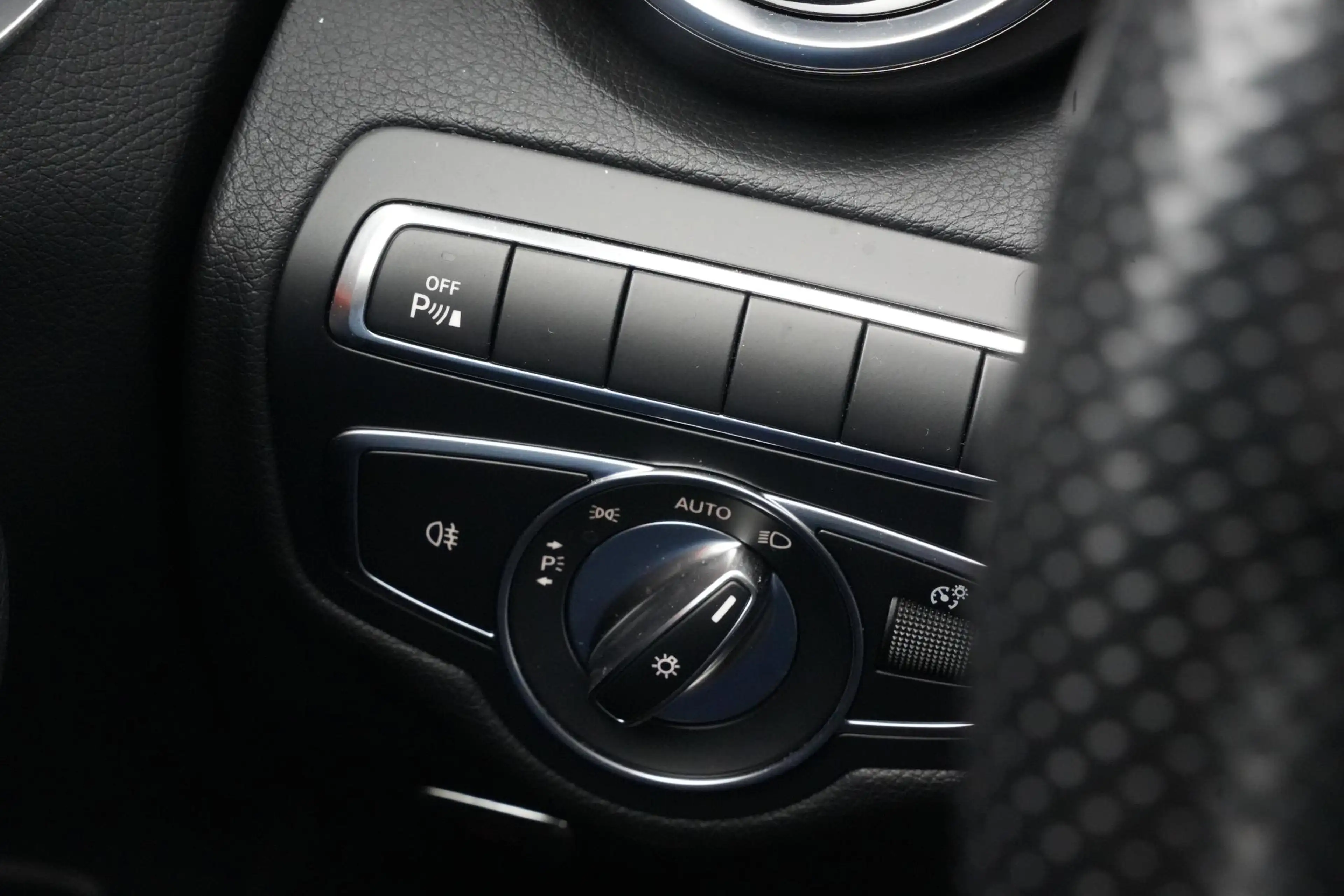 Mercedes-Benz C 350 e AMG Luchtvering Panoramadak Cruise Stoelverw. Le — photo 34