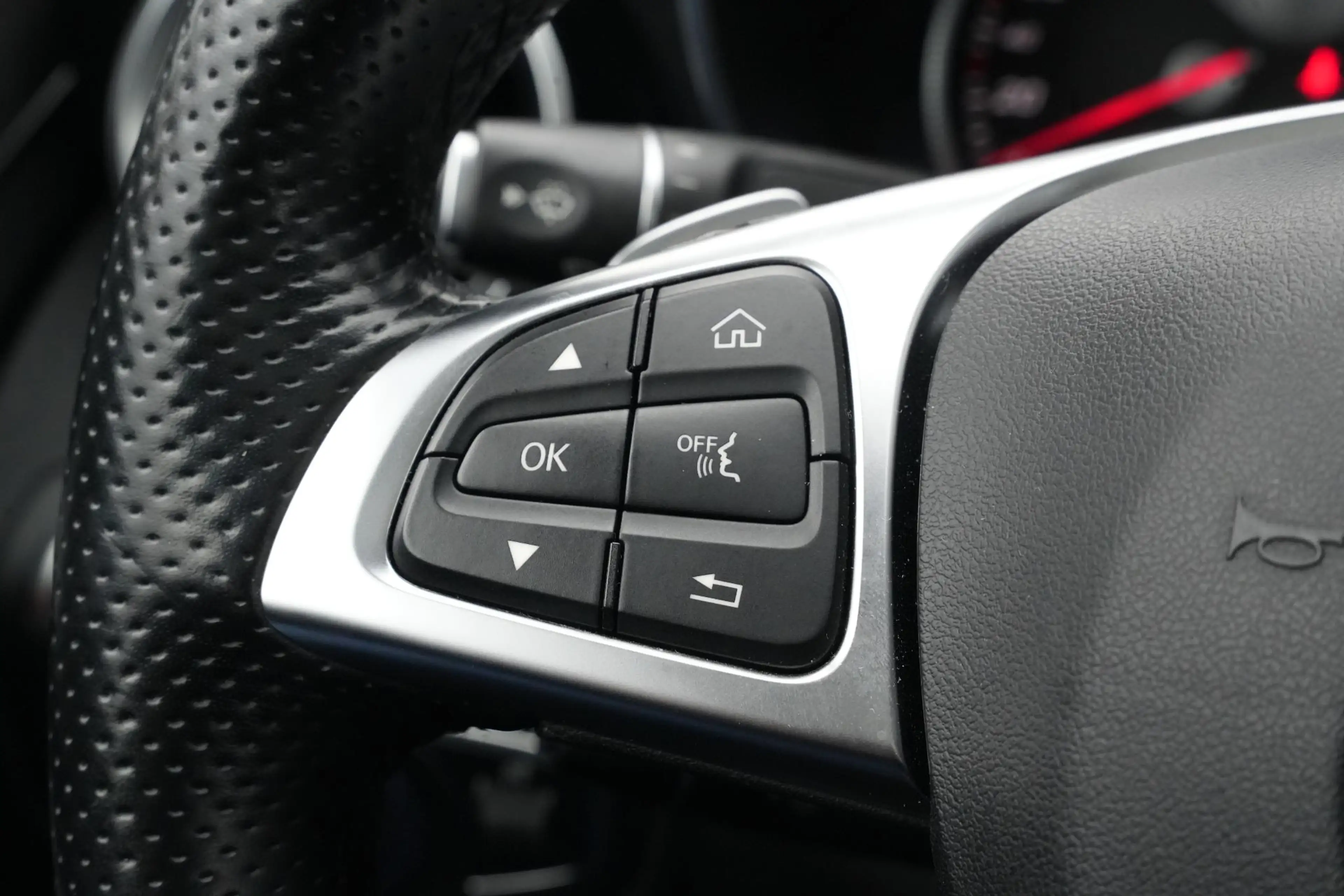 Mercedes-Benz C 350 e AMG Luchtvering Panoramadak Cruise Stoelverw. Le — photo 32