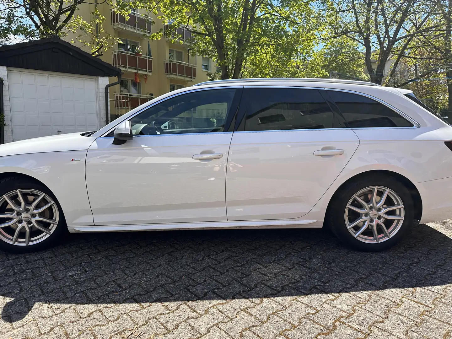 Audi A4 A4 Avant Diesel Avant 40 TDI S tronic quattro Weiß - 2